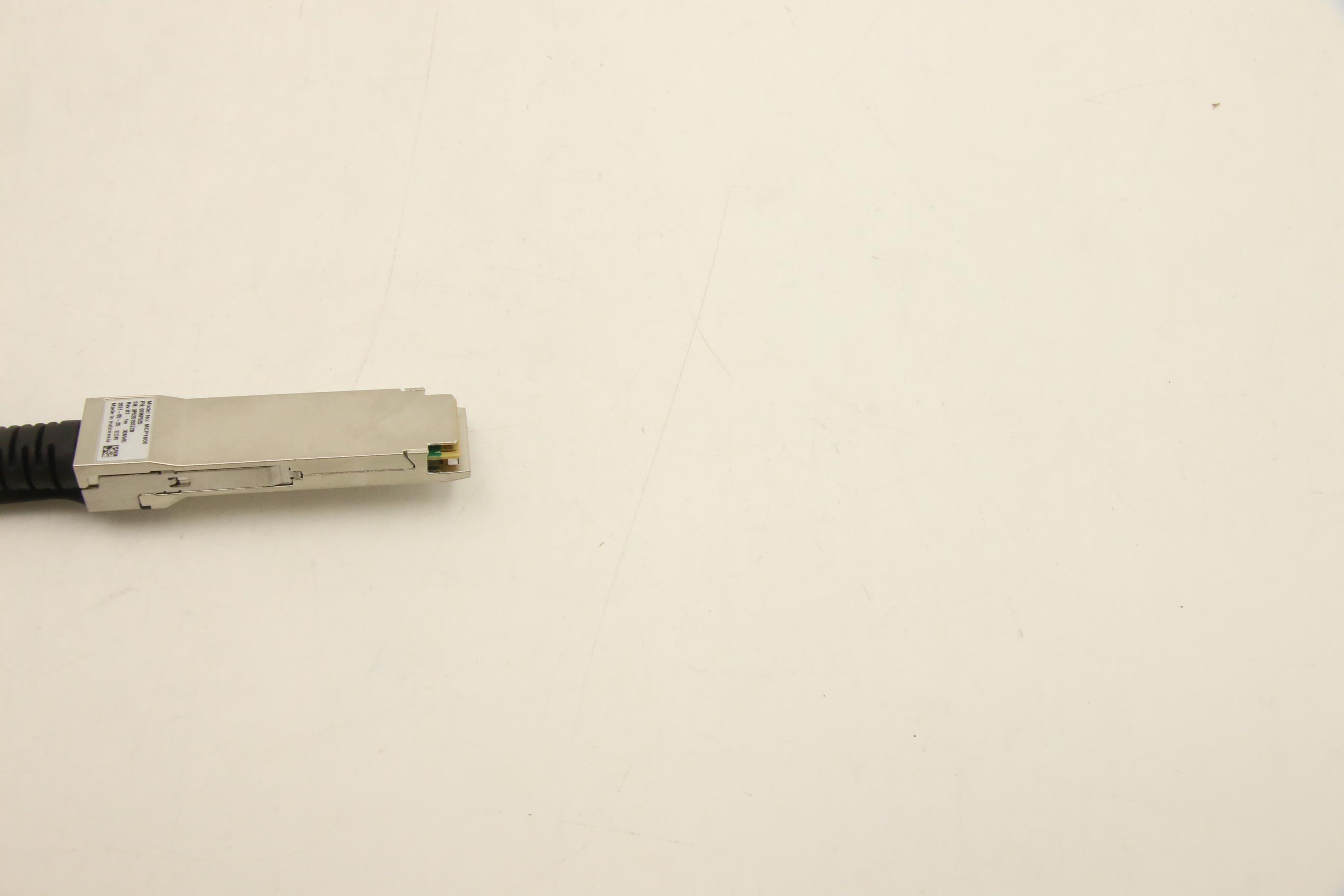 00MP526 - Original Lenovo 1m Mellanox EDR IB Passive Copper QSFP28 Cable, 00MP524