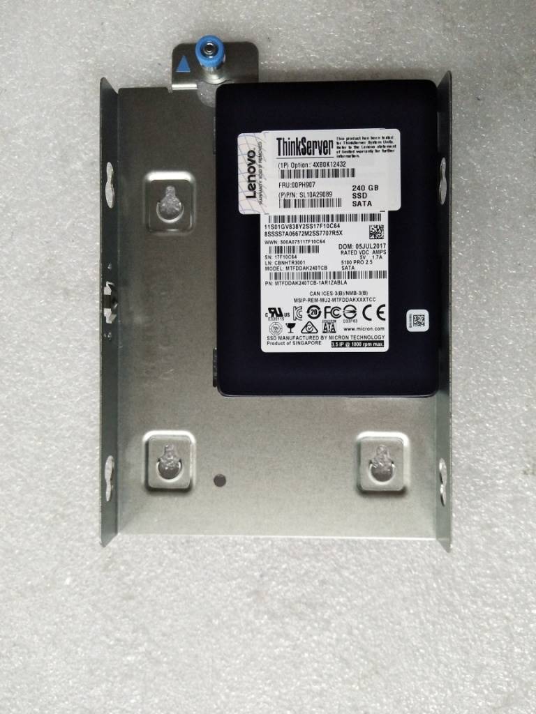 Lenovo Rack Server - RS160 (ThinkServer) SOLID STATE DRIVES - 00PH907