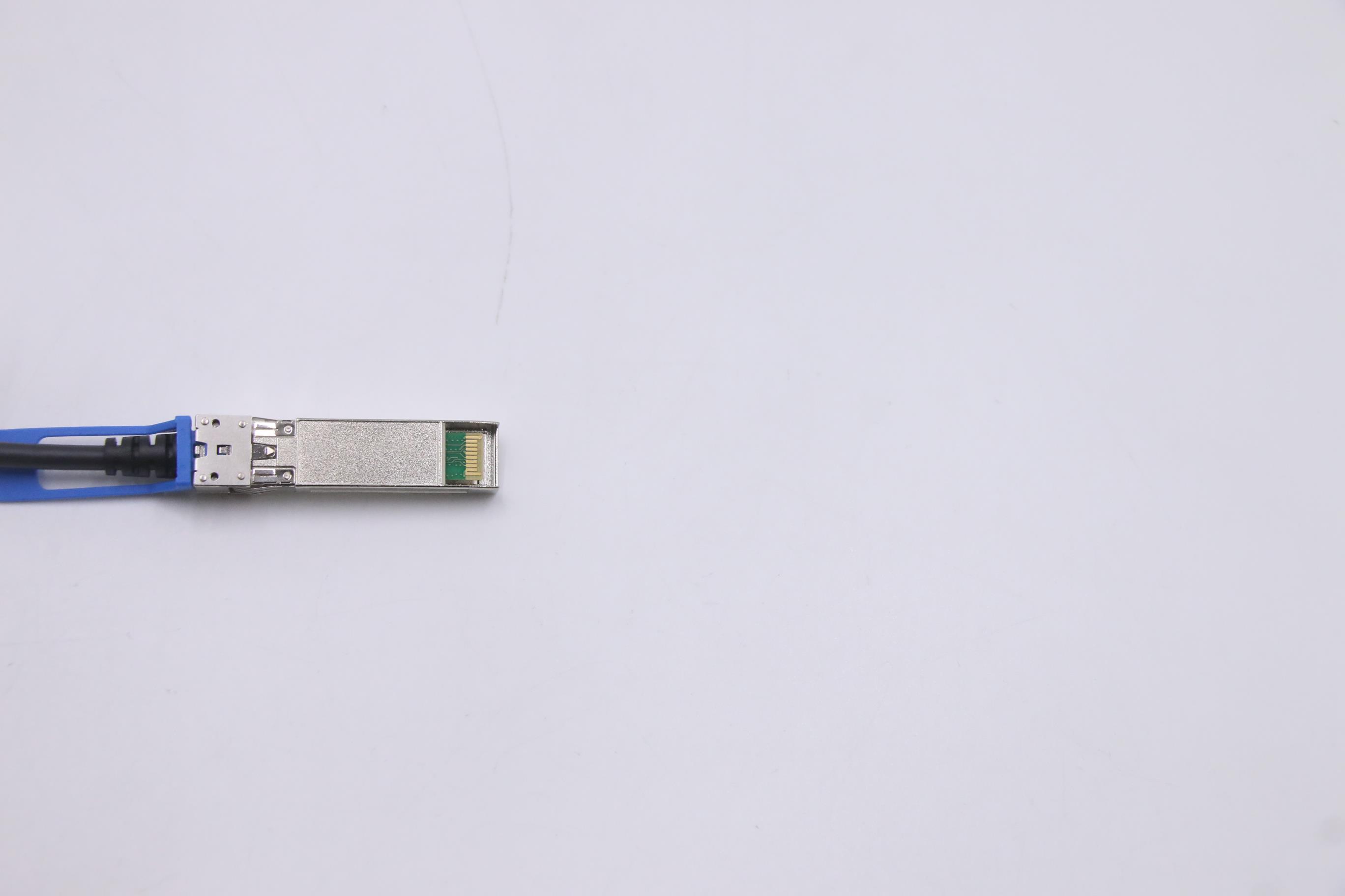 00YD295 - Original Lenovo 1m Passive 25G SFP28 DAC Cable, 7Z57A03557