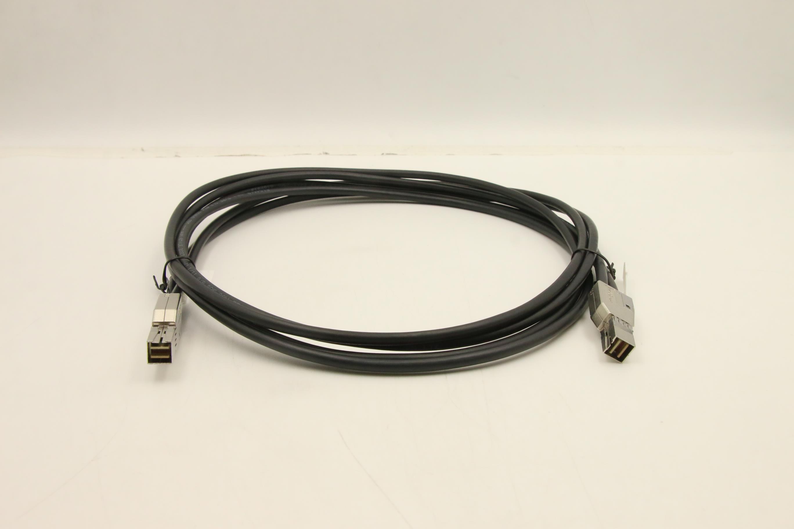 00YL854 - Original Lenovo External MiniSAS HD 8644/MiniSAS HD 8644 2M  Cable, 00YL849