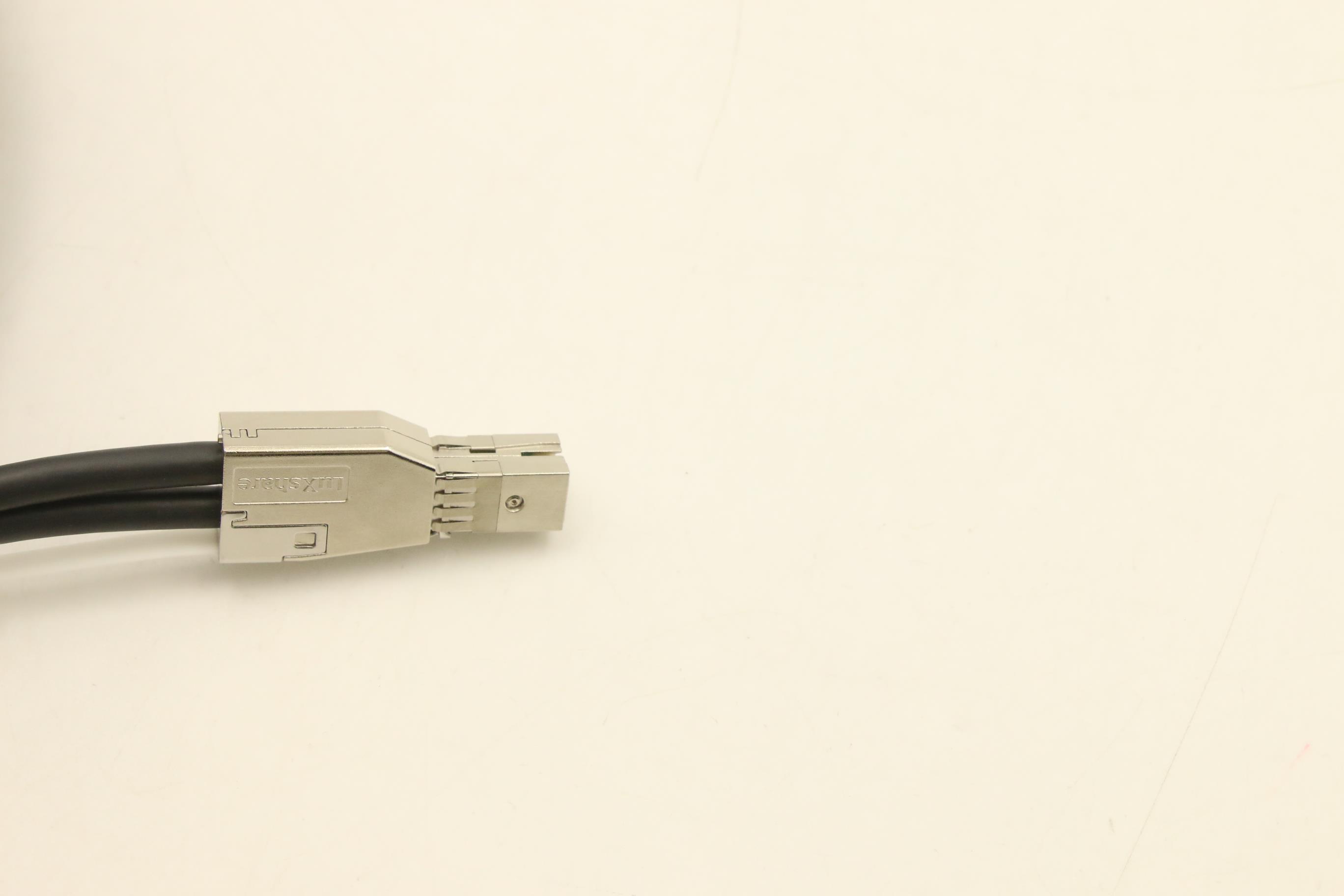 00YL855 - Original Lenovo SAS Ext 8644/8644 3M  Cable, 00YL850