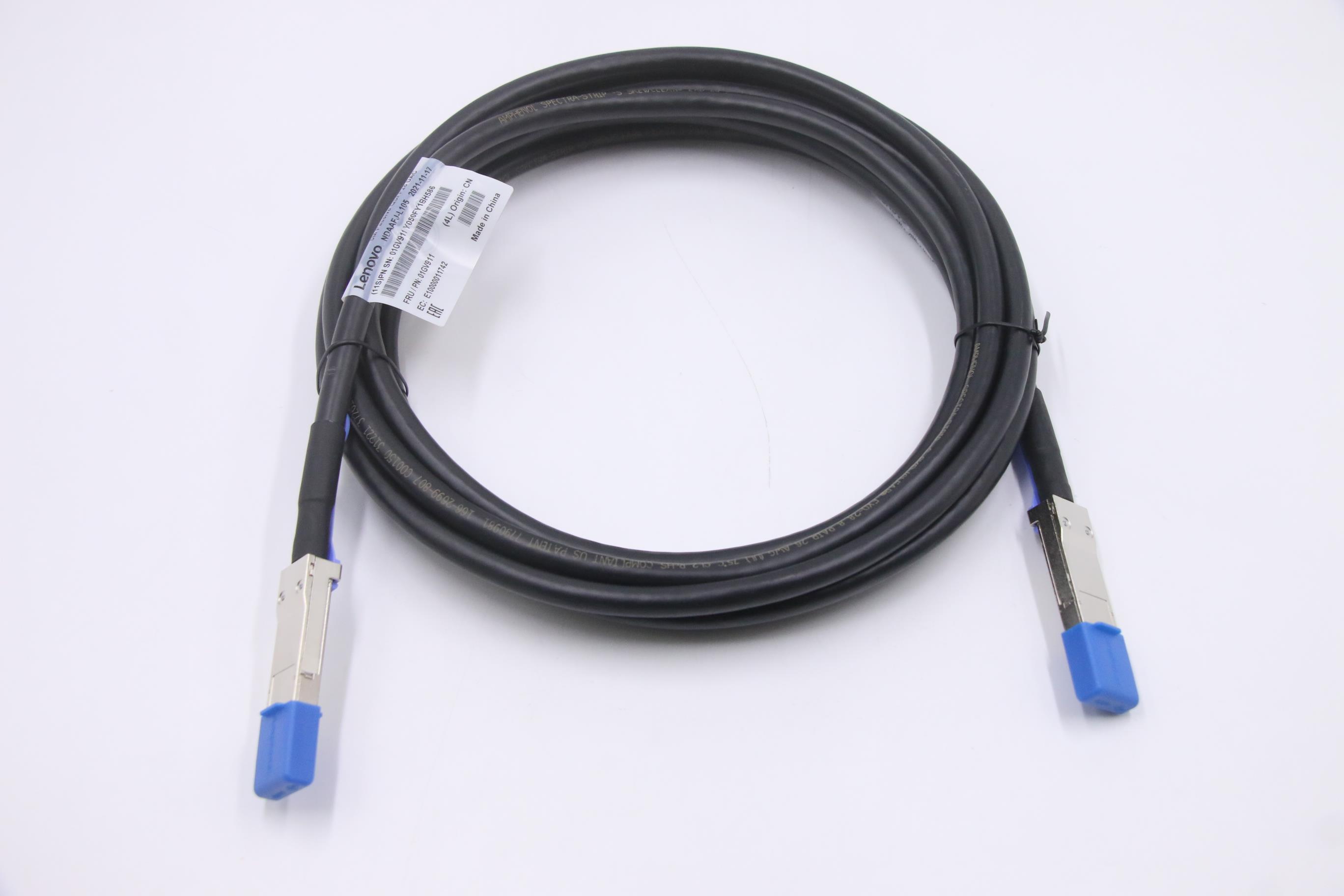 Lenovo STA RAID 930-16i 4GB Flash CABLES - 01GV911