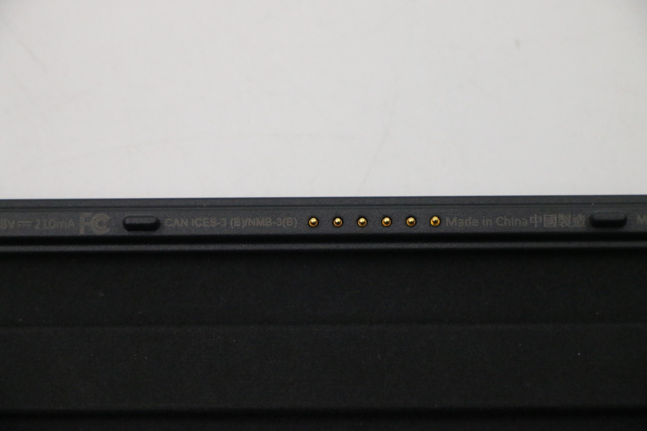 02HL175 - Original Lenovo Graf-Evo
FRU ThinkPad X1 Tablet Gen3 Thin Keyboard ASM US English International (Chicony)
 - KBD clickpad 1.0 glass + mid-button of LT