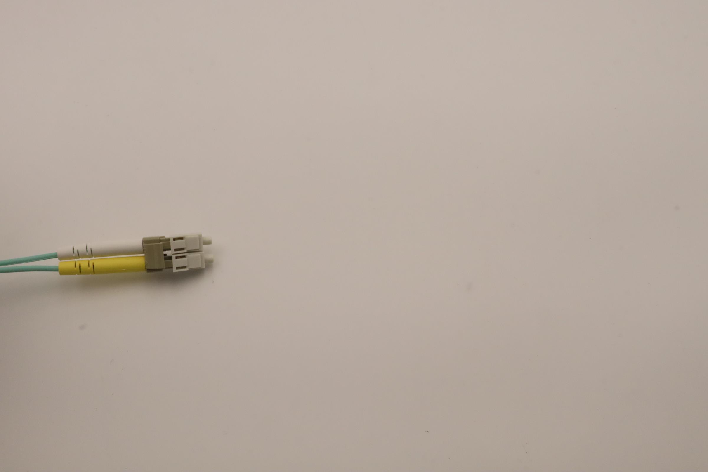 03HC070 - Original Lenovo 15m LC-LC OM3 MMF Cable, 4X97A81889