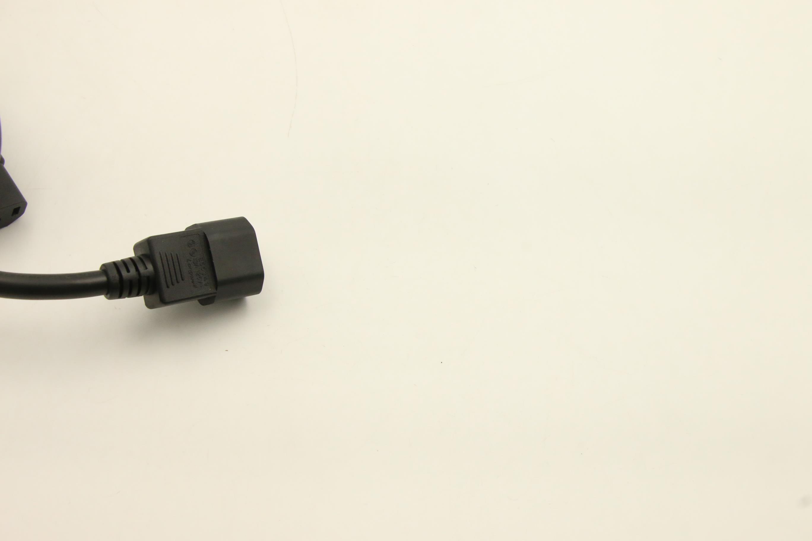 39M5509 - Original Lenovo 2.8m, 13A/100-250V, C13 to C14 Jumper Cord, 4L67A08370