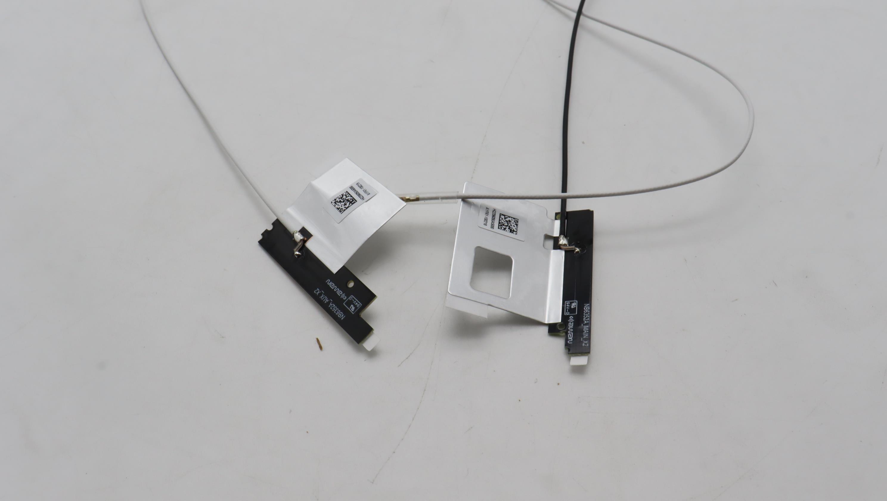 5A30S36088 - Original Lenovo ANTENNA Antenna H 82XJ ASM