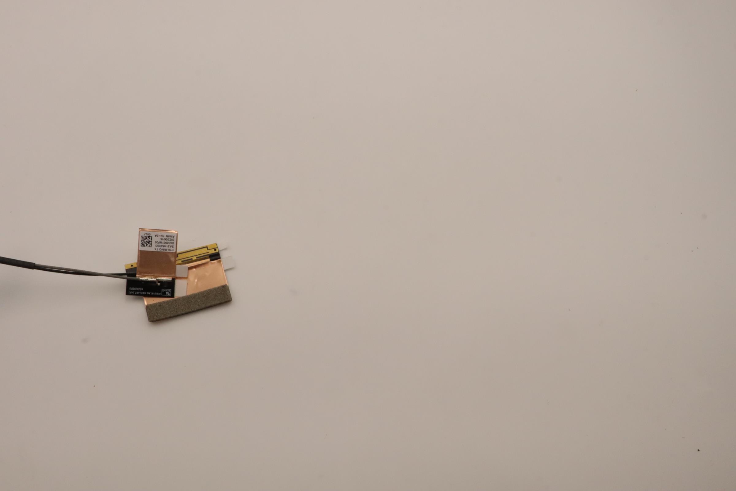 5A30Z88215 - Original Lenovo ANTENNA ACCY KITS ANT WL+MIMO AWAN JP610