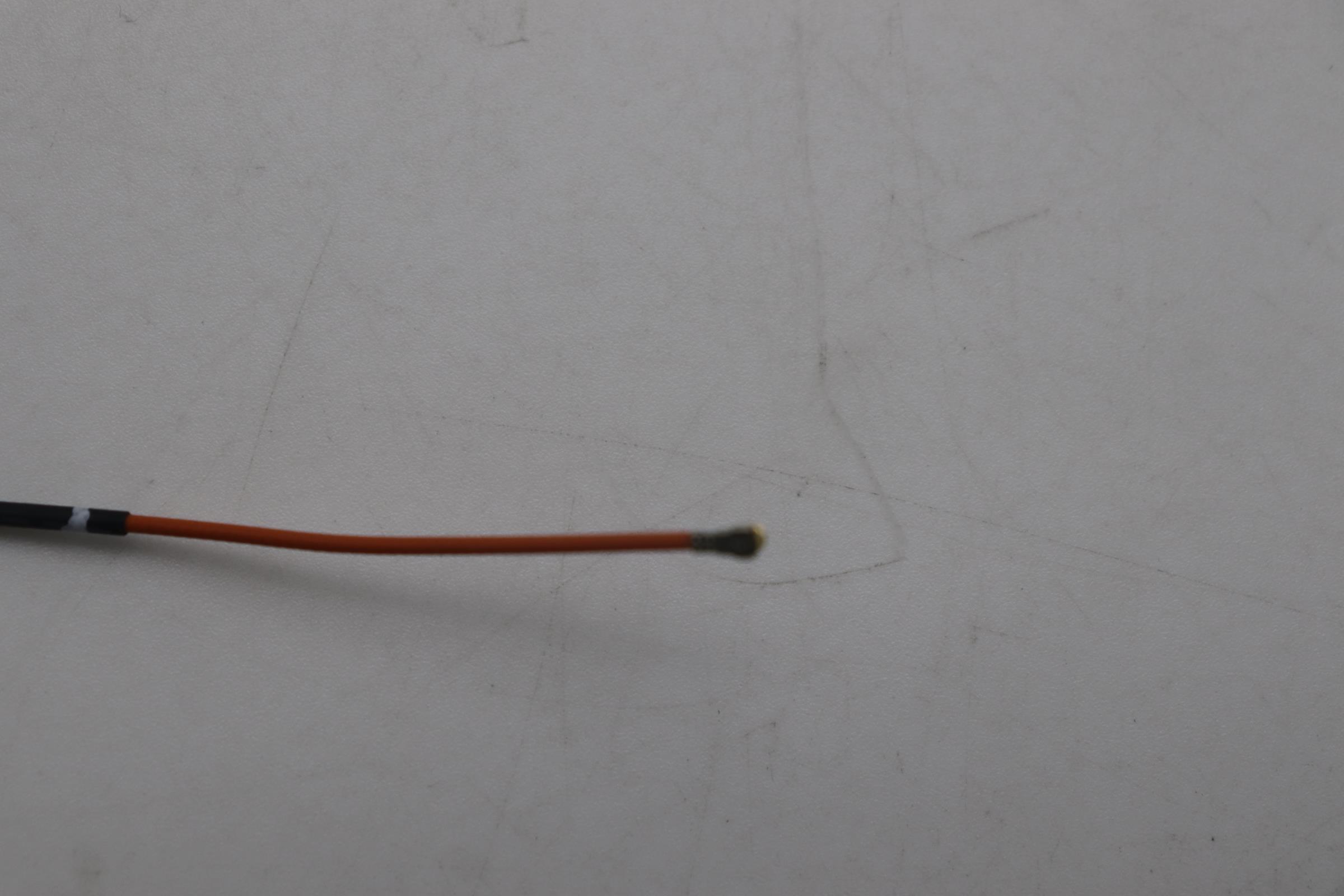 5A30Z88255 - Original Lenovo ANTENNA FRU ANTENNA,WWAN,Main+ AUX,Blanc