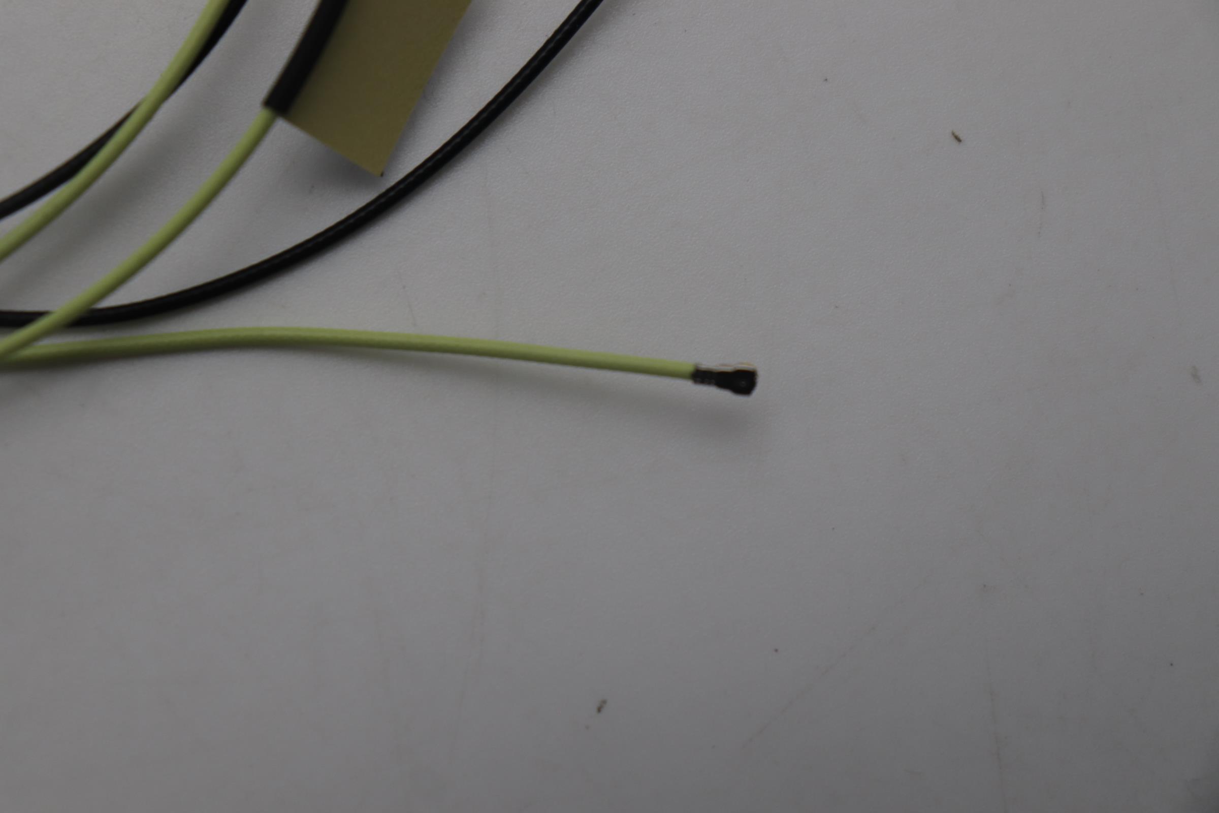 5A30Z88256 - Original Lenovo ANTENNA FRU ANTENNA WLAN Main+ AUX Cook