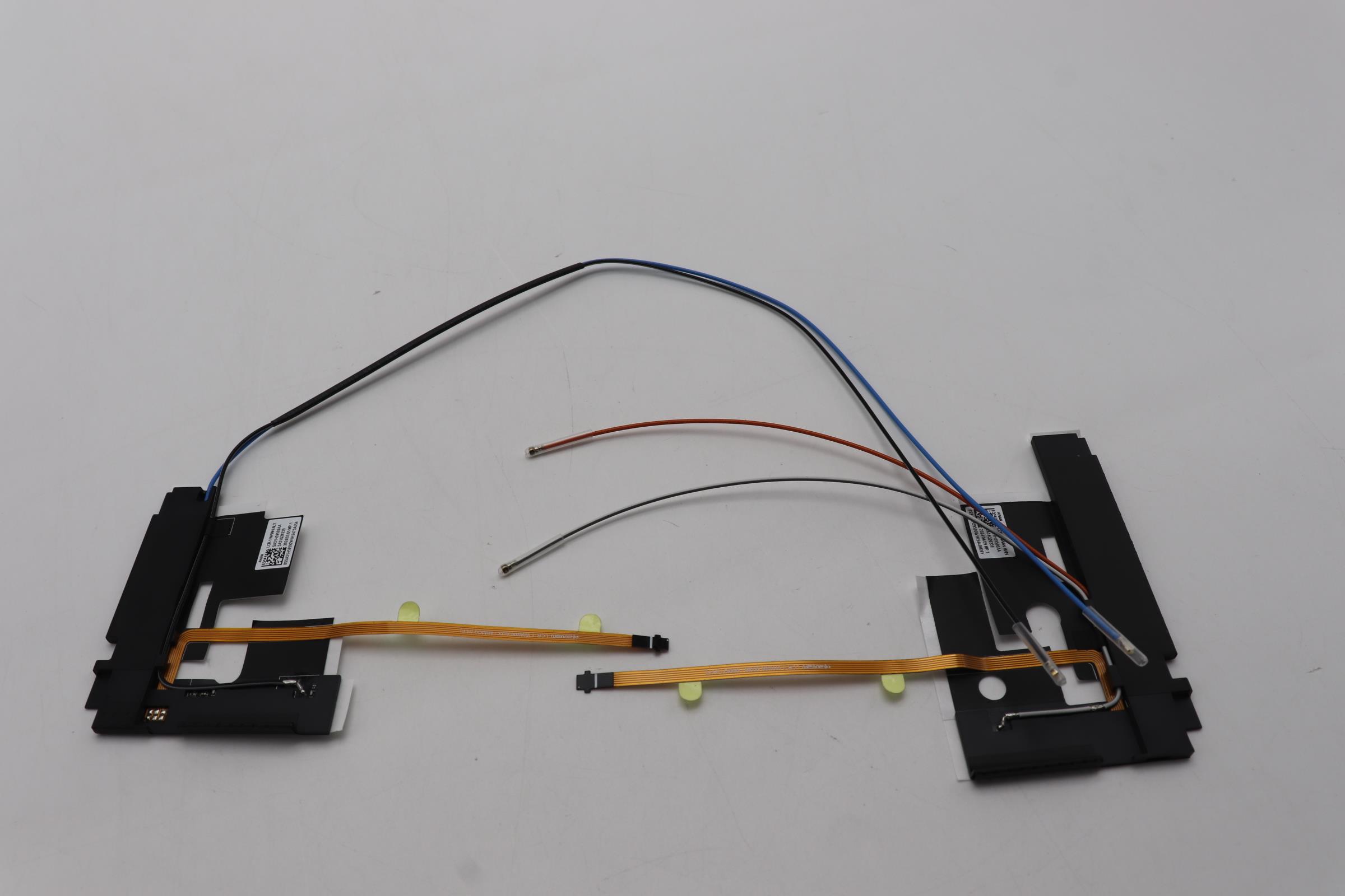 5A31Q26237 - Original Lenovo ANTENNA KIT, Antenna, WWAN, AWAN