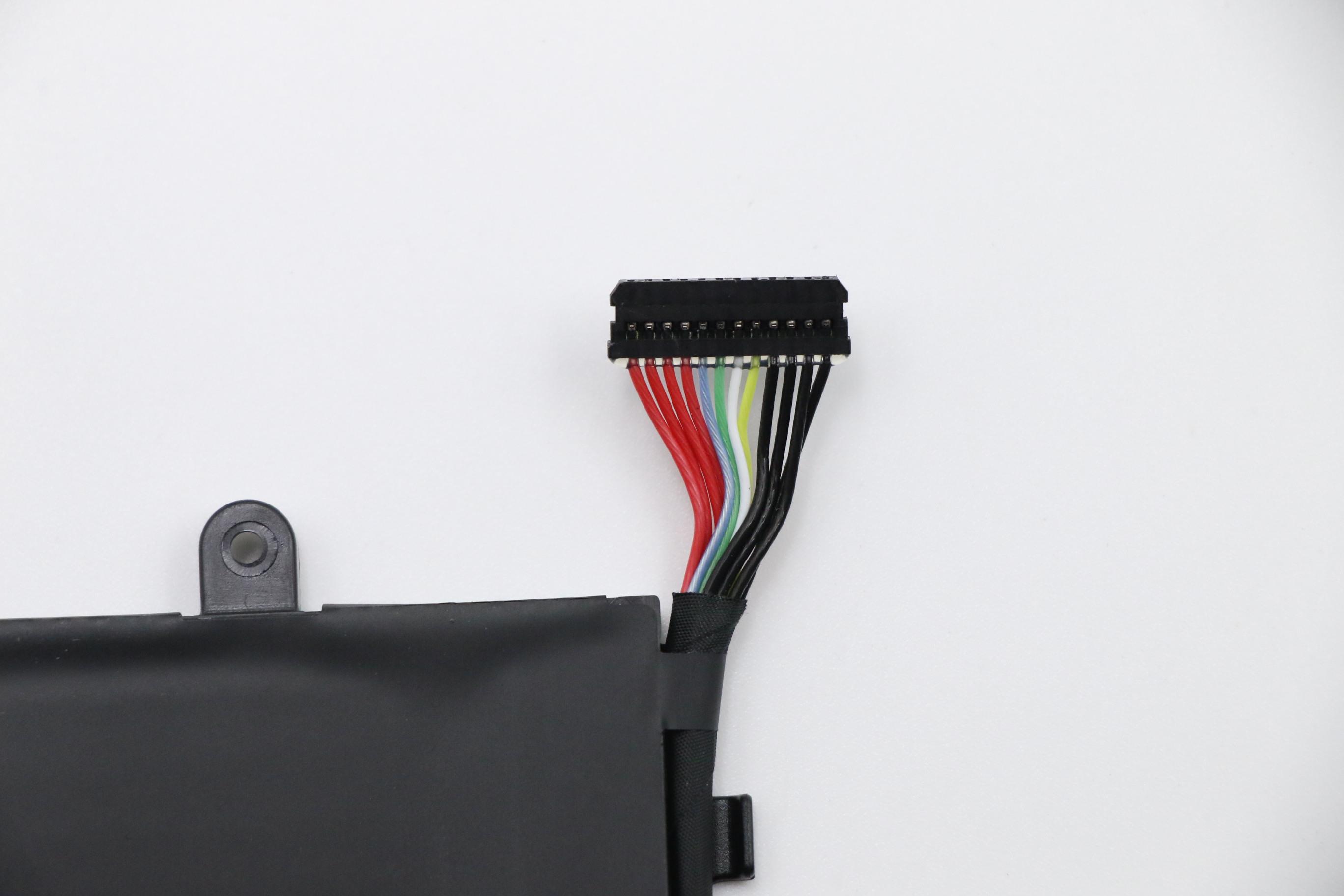 5B10Q93417 - Original Lenovo 3 Cell Battery, 52.5Wh, 11.25V, Li-ion, L17M3PG1