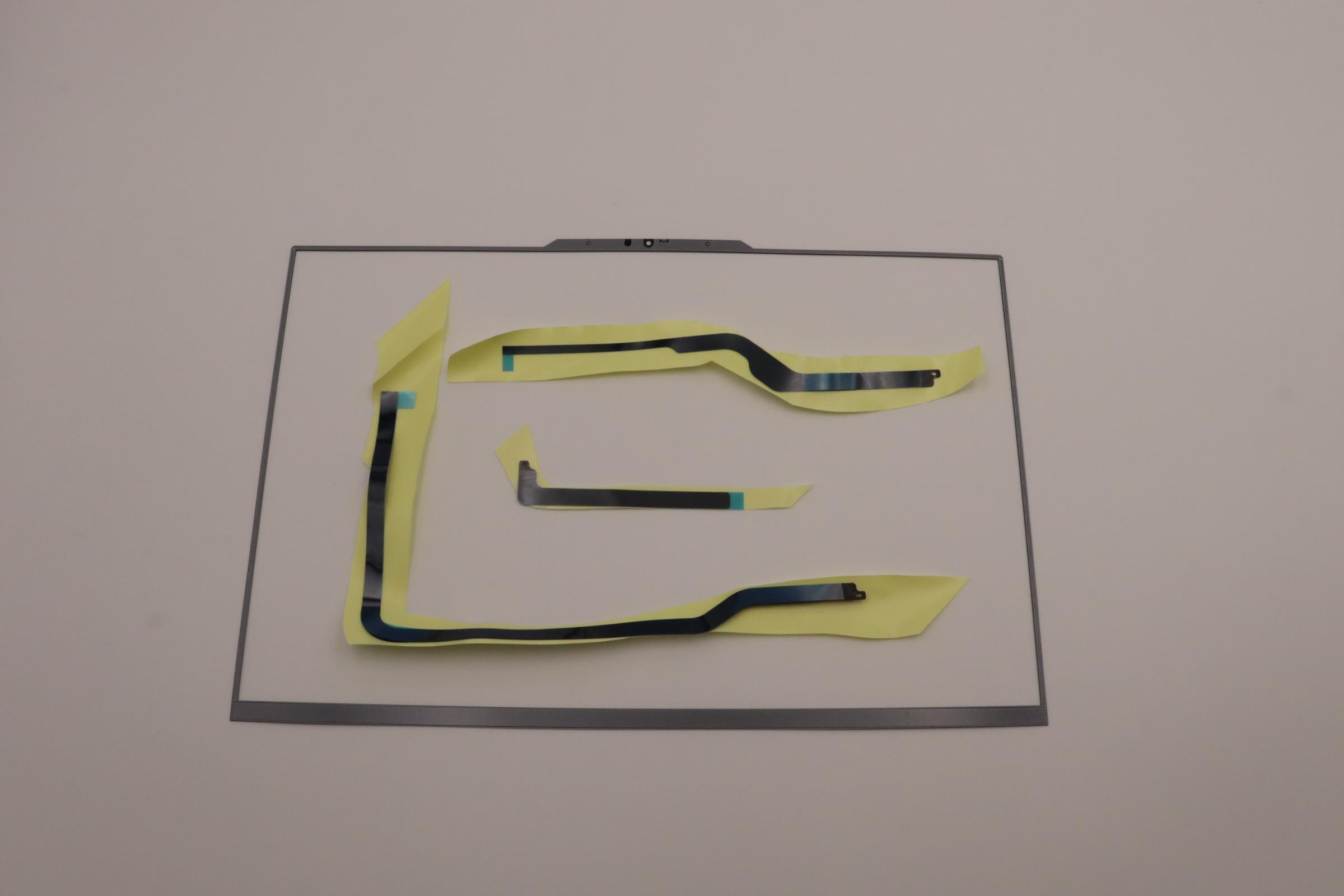 5B30S19084 - Original Lenovo BEZEL LCD Bezel L 82UH W/removable tape
