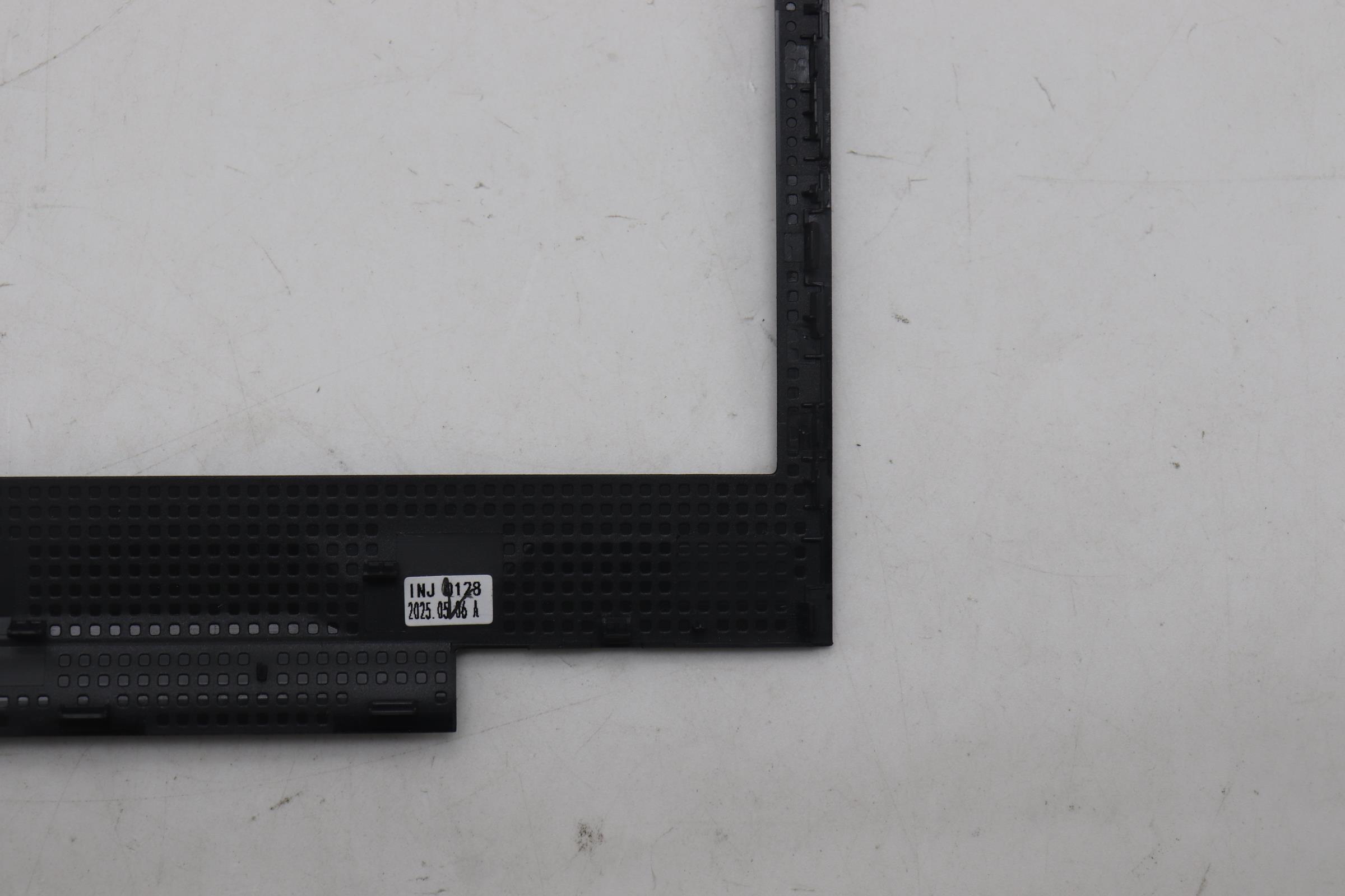 5B30Z39020 - Original Lenovo Bezel Bezel, CLAMSHELL IR Abby