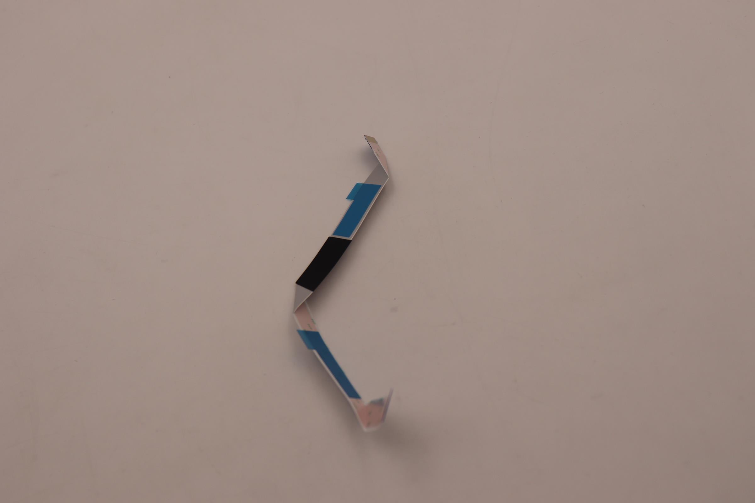 5C10S30586 - Original Lenovo CABLE Cable L 82T5 M/B-MCU/B FFC