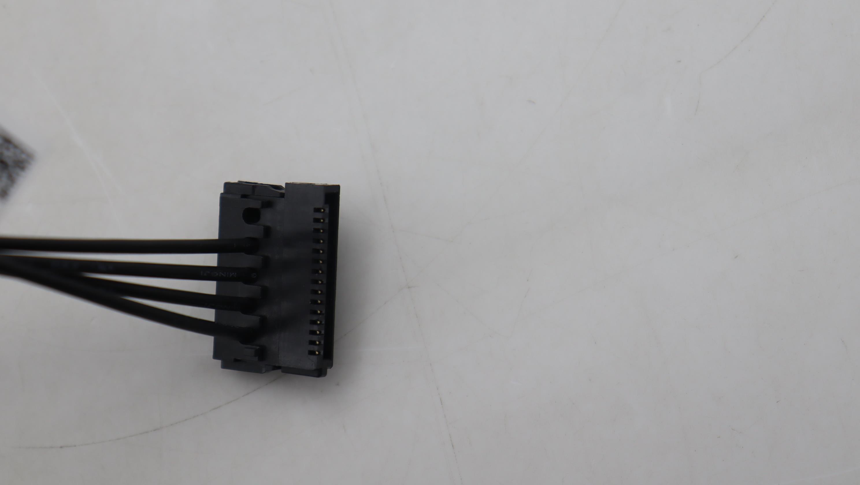 5C10U58388 - Original Lenovo CABLE Fru,300mm SATA PWRcable_TCO8.0