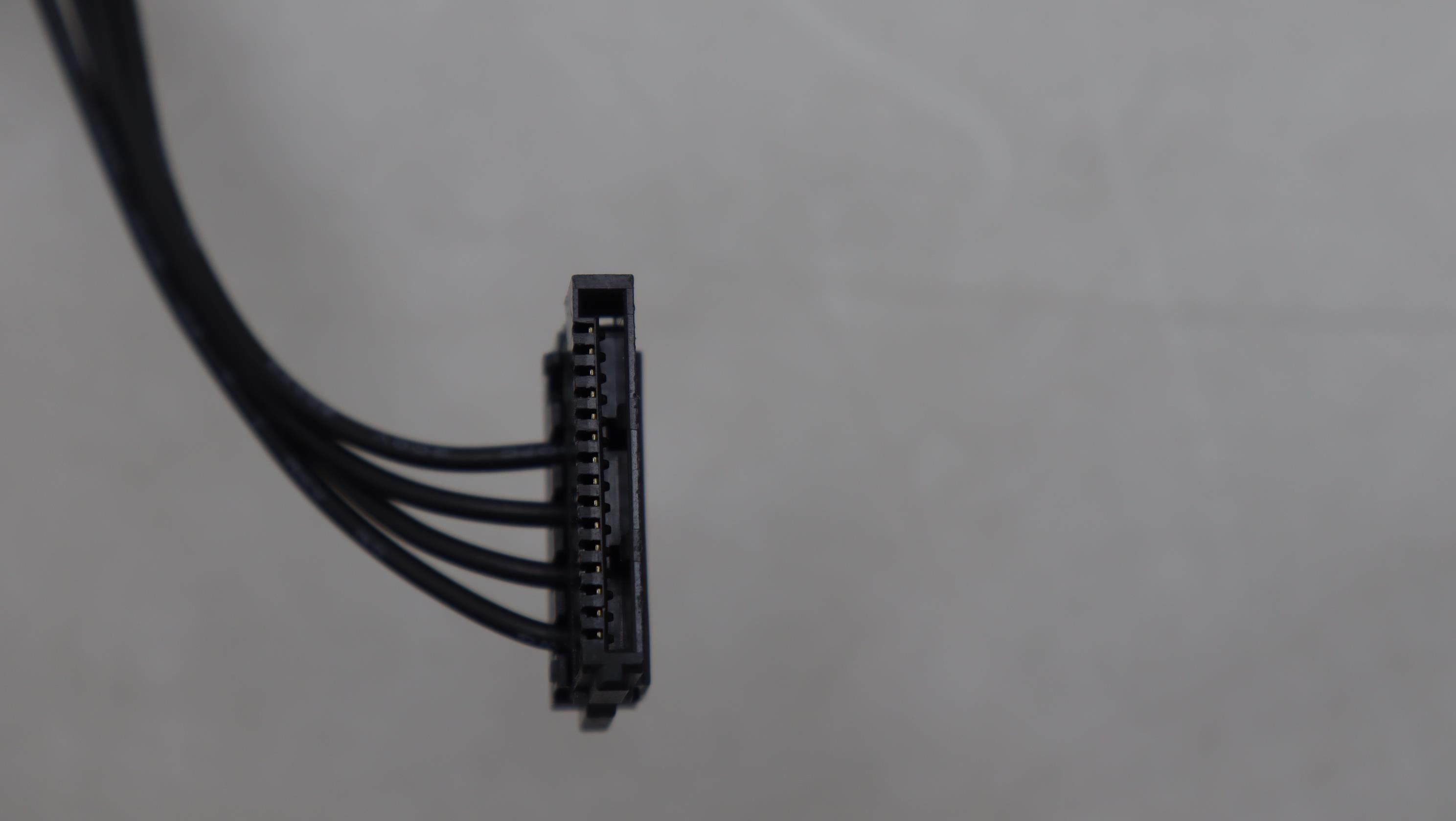 Lenovo Part  Original Lenovo Fru, SATA power cable(300mm+80mm)with 3.0pitch mini-fit  power connector_TCO8.0