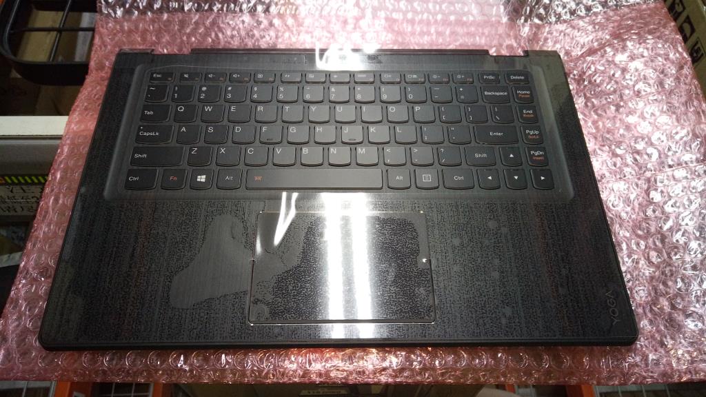 Lenovo IdeaPad YOGA 700-14ISK Laptop C-cover with keyboard - 5CB0K61126