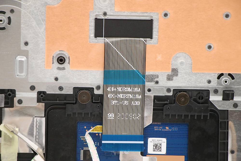 5CB0S16760 - Original Lenovo Upper Case ASM_US L81MVIMRBKD