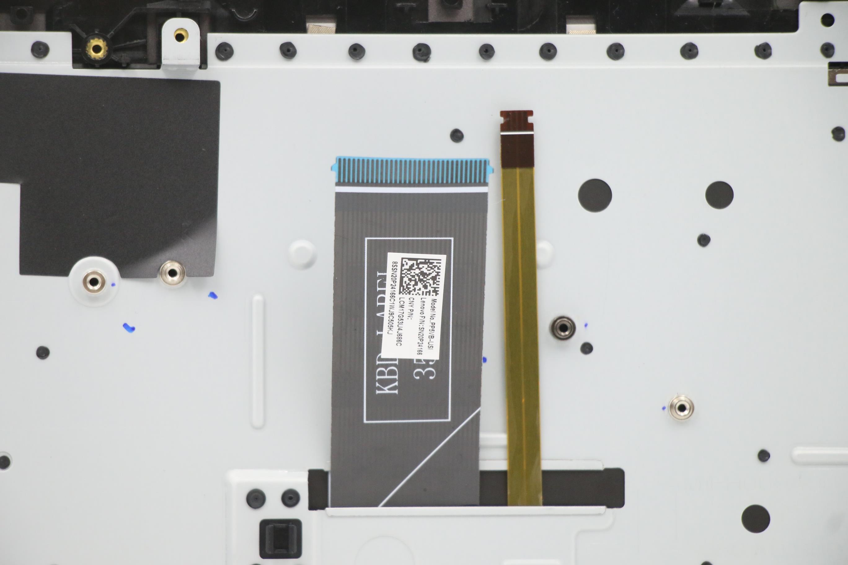 5CB0U43812 - Original Lenovo Upper Case ASM_US INTE L 81TD IG