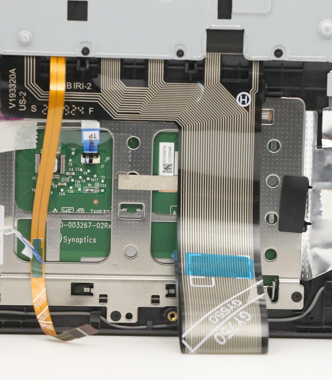 5CB0Y99290 - Original Lenovo Upper Case ASM_US INTE L 82AW NFP