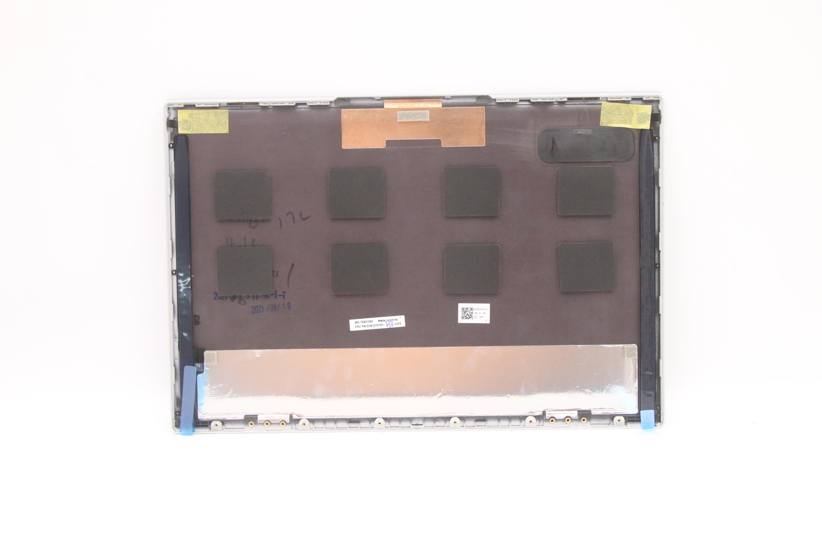 5CB1D70701 - Original Lenovo LCD Cover L 82L0