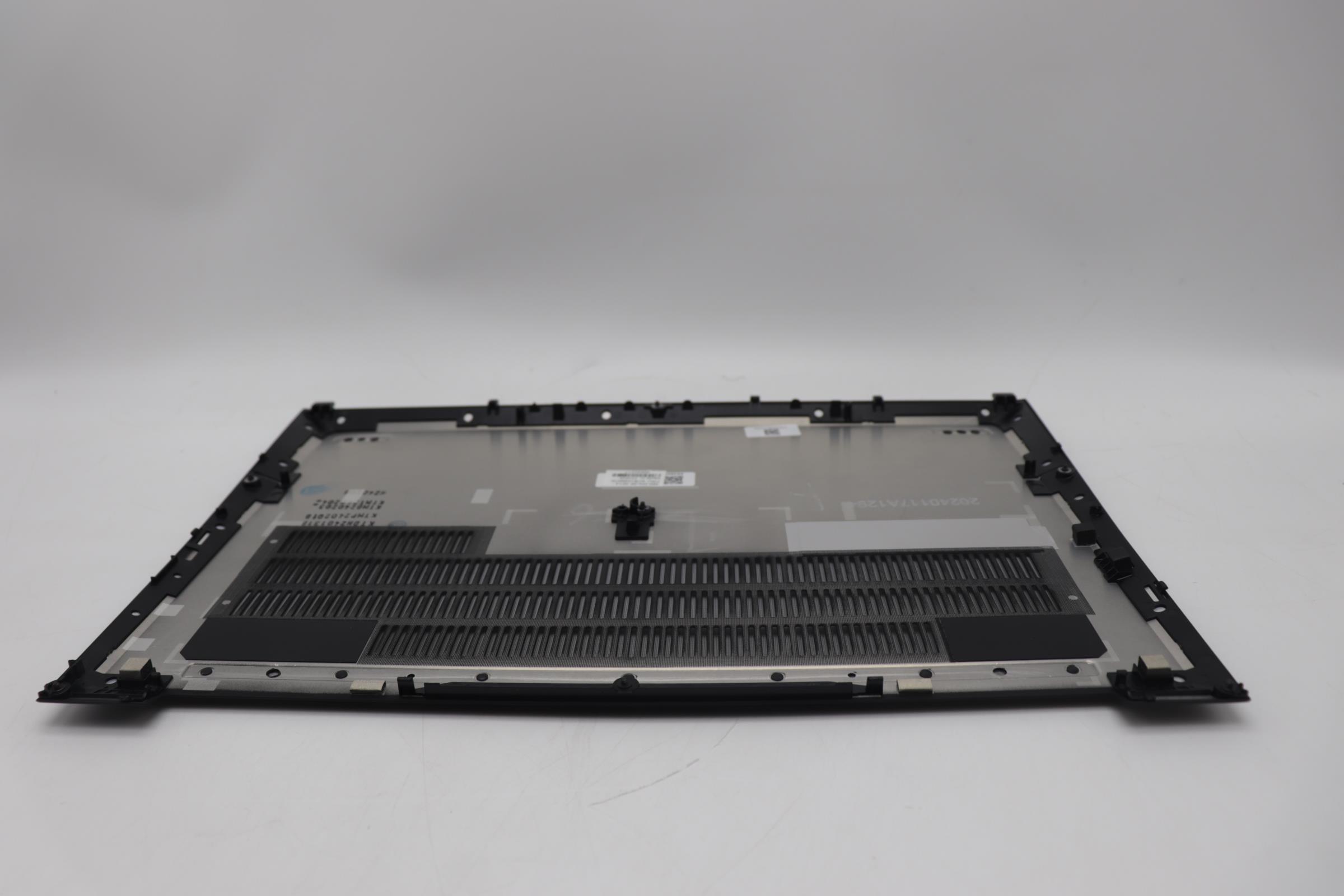 5CB1K66075 - Original Lenovo COVER No WWAN D-Cover ASM,P1G4