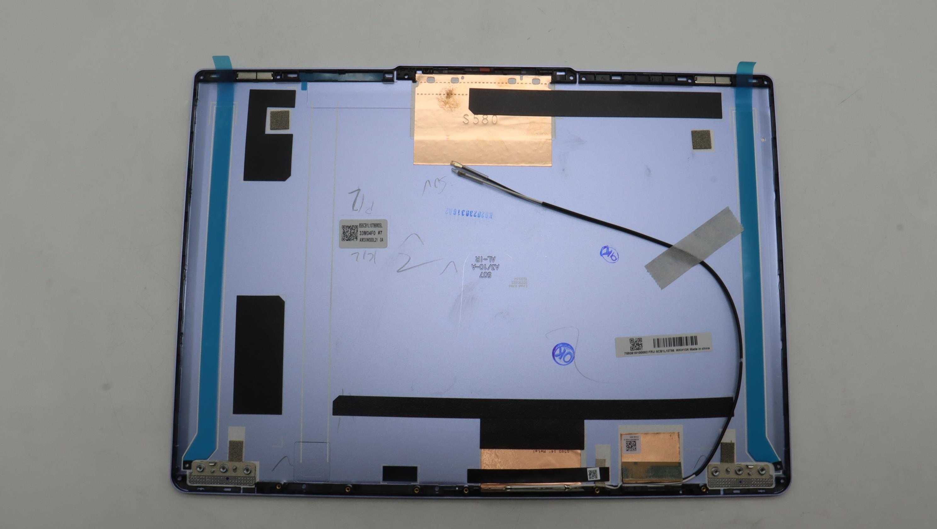 5CB1L10786 - Original Lenovo COVER LCD Cover W/Ant C82XD T30IR AL VT