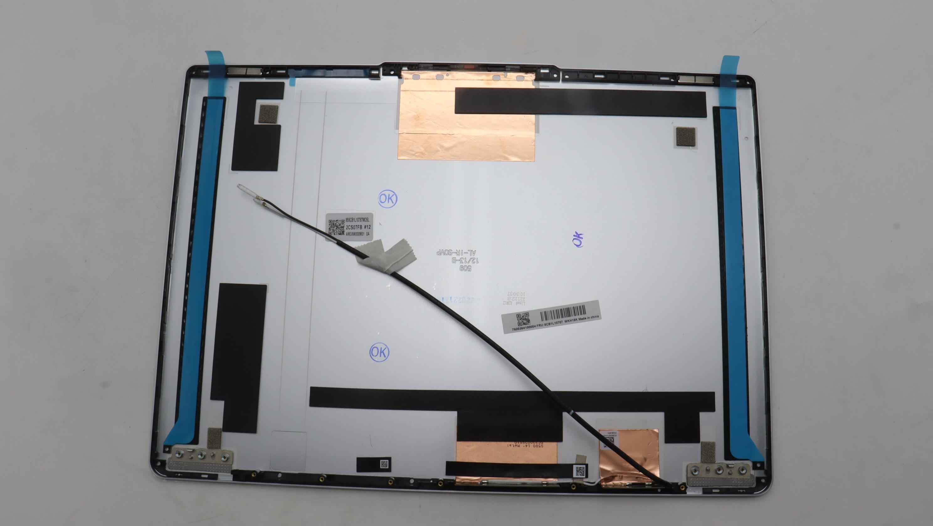 5CB1L10787 - Original Lenovo COVER LCD Cover W/Ant C82XD T24IR AL CG