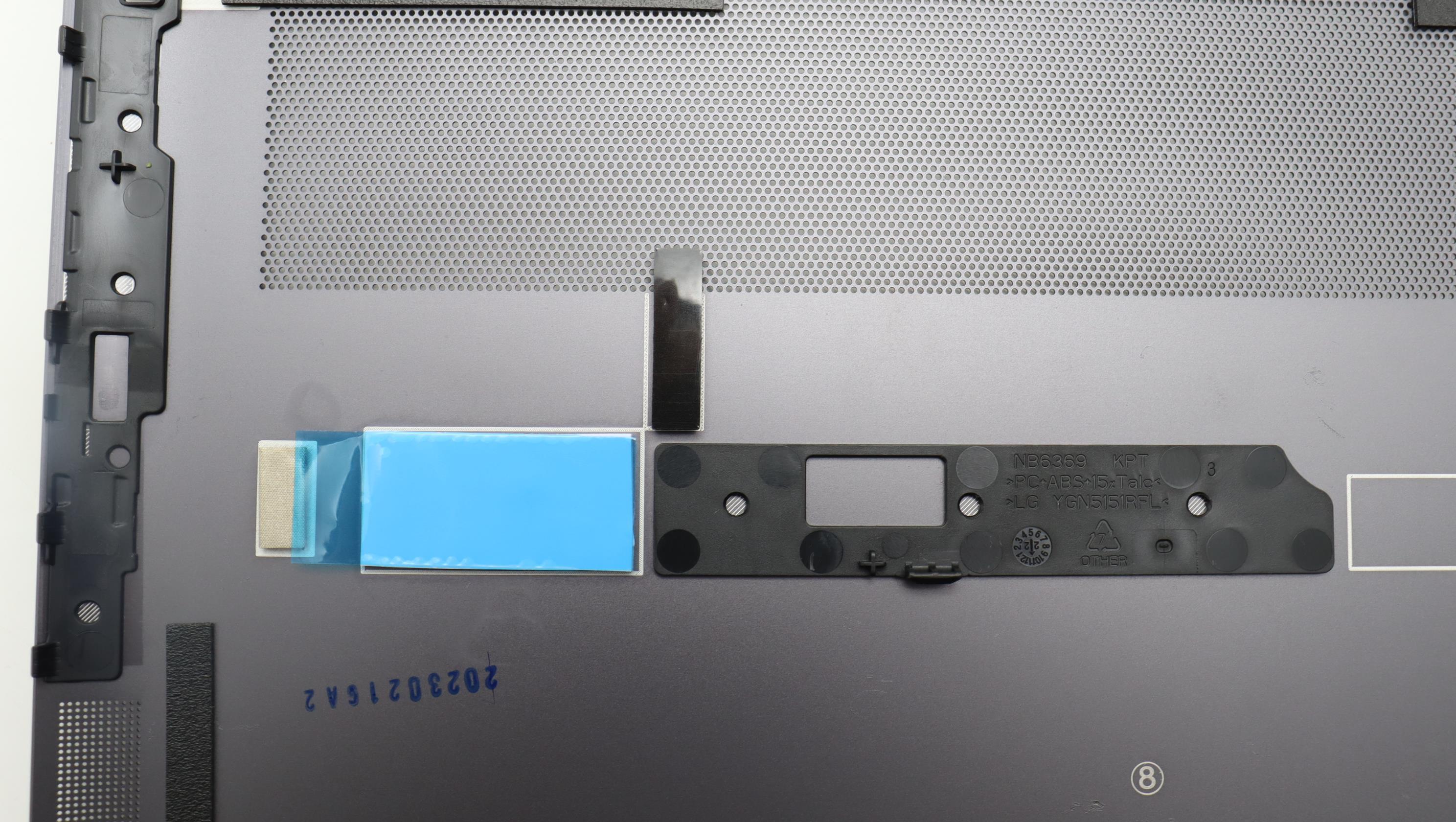 5CB1L40720 - Original Lenovo COVER Lower Case H 82Y7 STGY Noraml