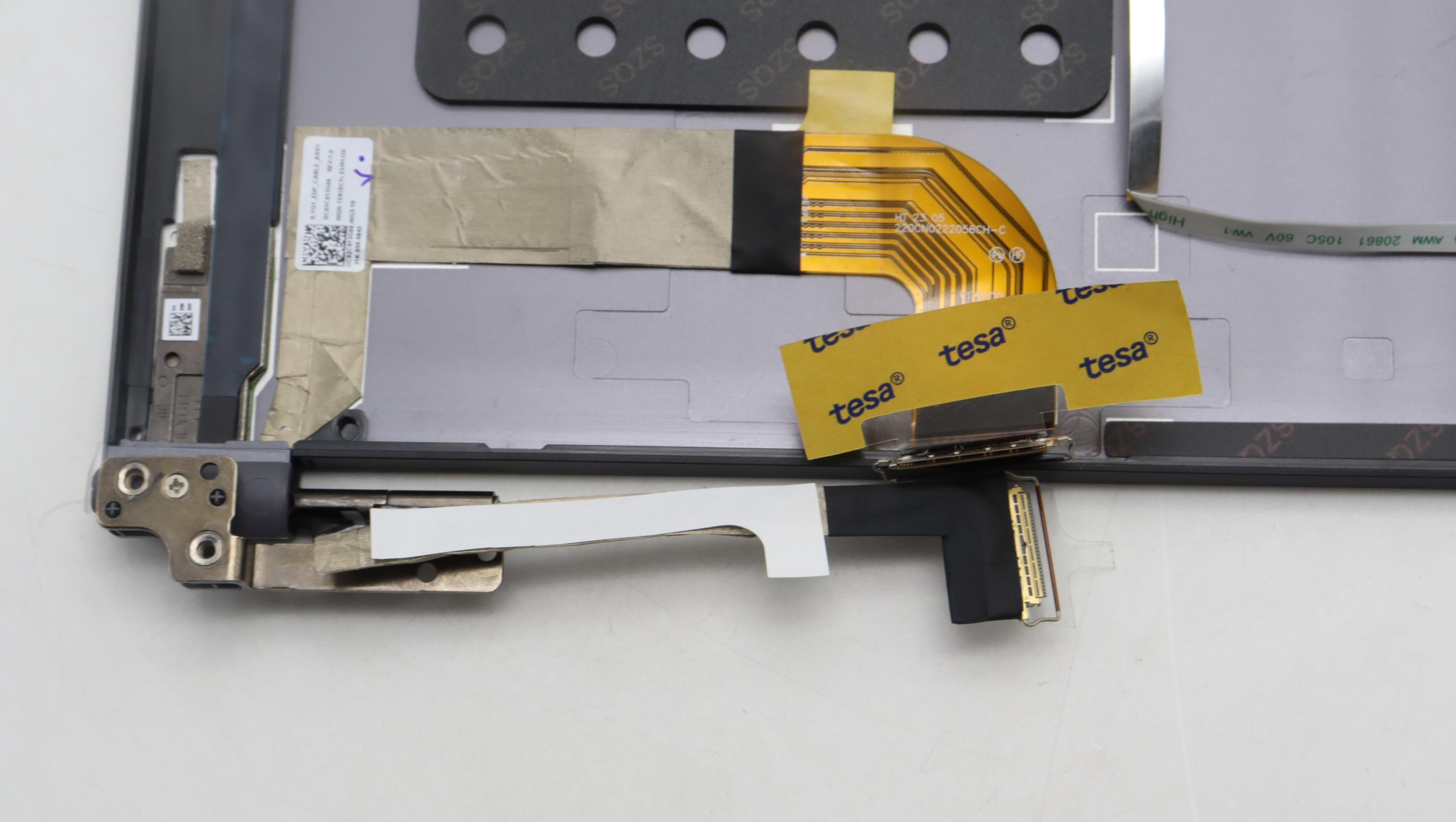 5CB1L67955 - Original Lenovo COVER LCD Cover C 82Y3