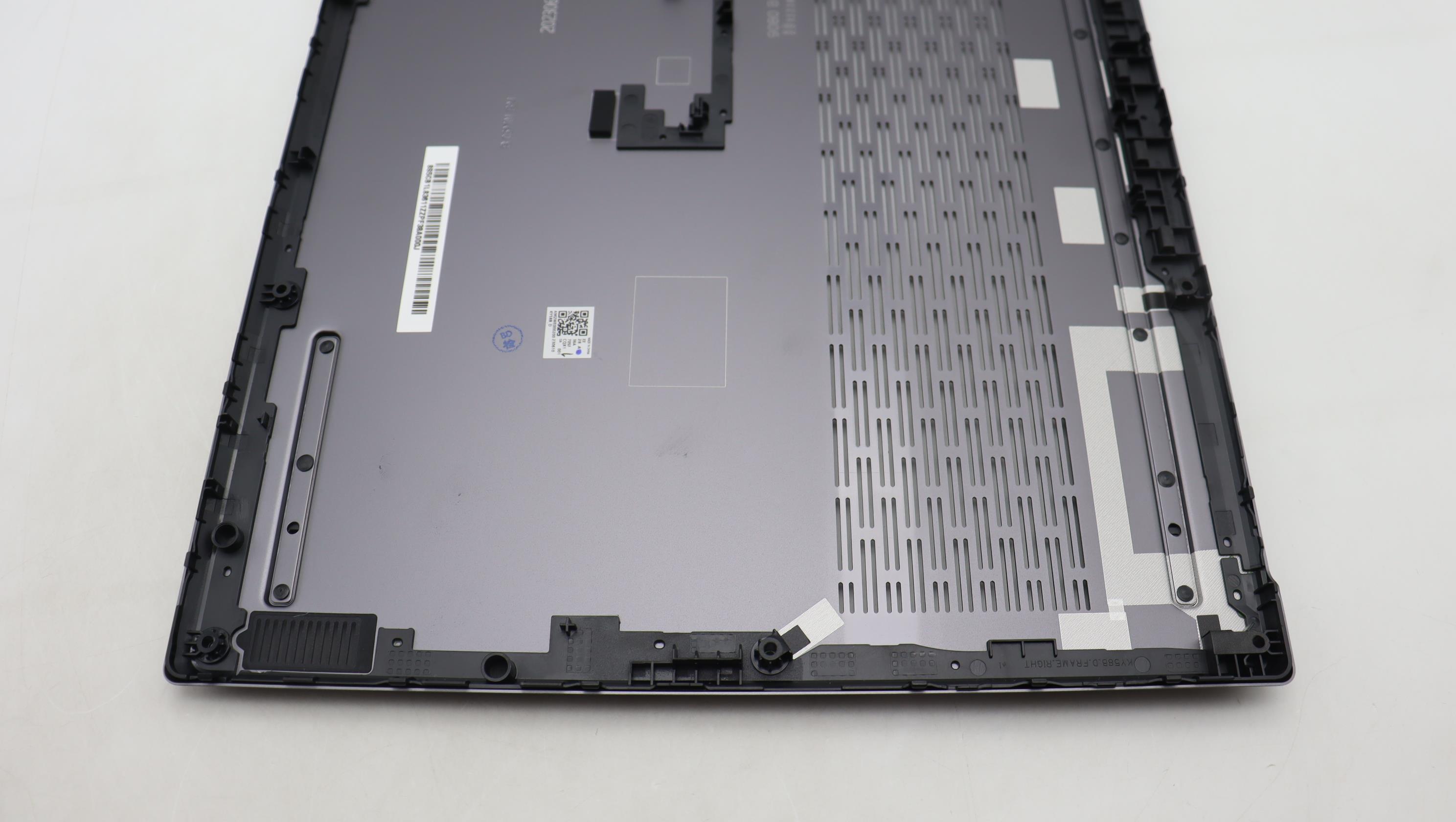 5CB1L83611 - Original Lenovo COVER Cover L 82Y5 Lower Case