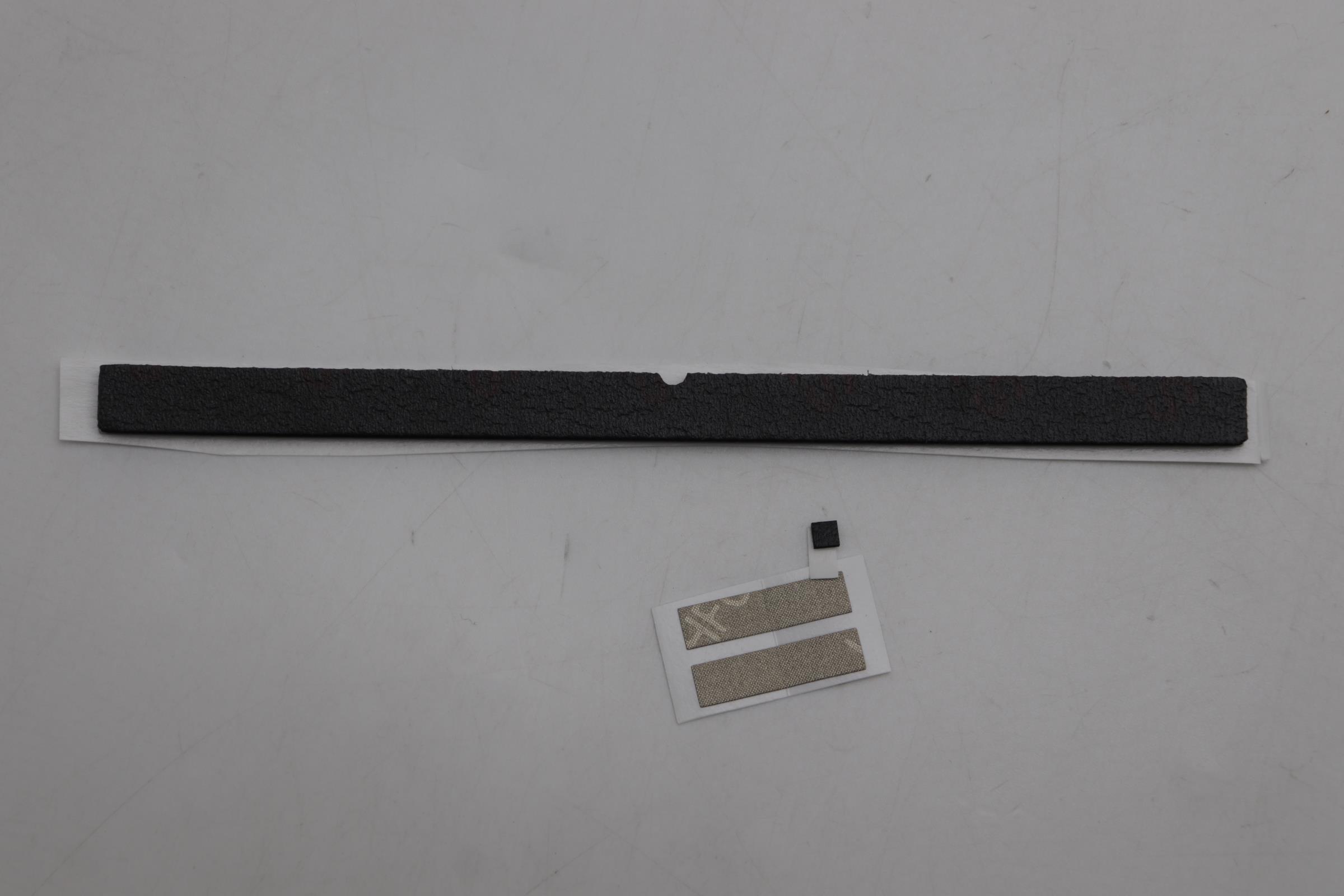 5CB1M21586 - Original Lenovo COVER FRU A COVER, CS 3.0T BK Fenrir3