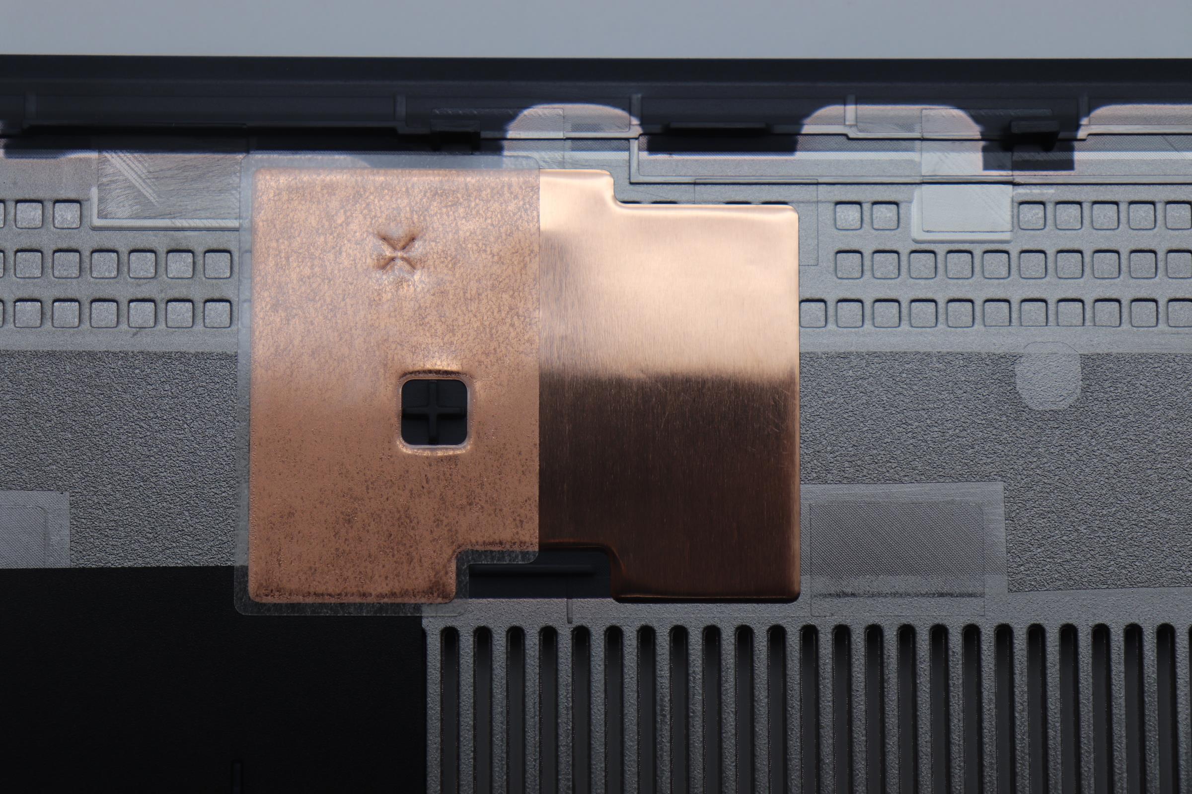 5CB1Q52006 - Original Lenovo Cover L 83K0 D_COVER CB