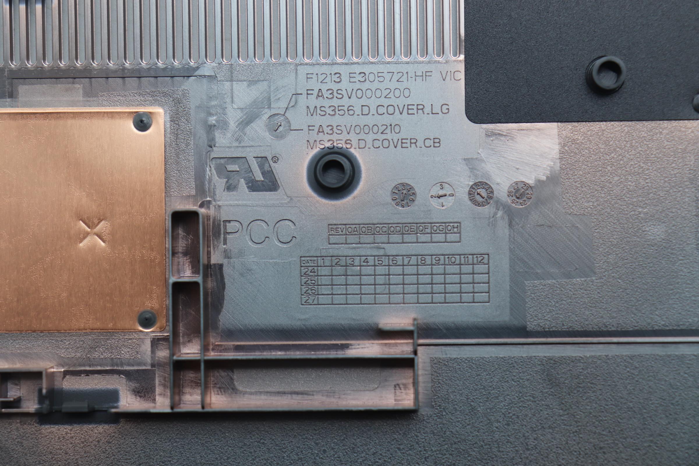 5CB1S05140 - Original Lenovo Cover L 83N3  D COVER LG