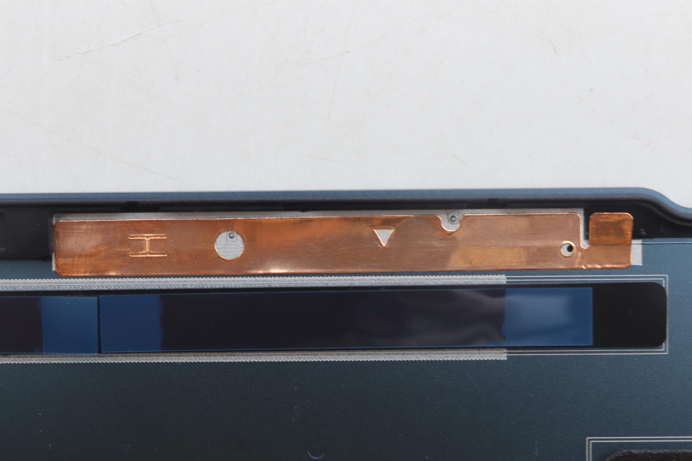 5CB1S50831 - Original Lenovo Cover L 83L0 A Cover BTT
