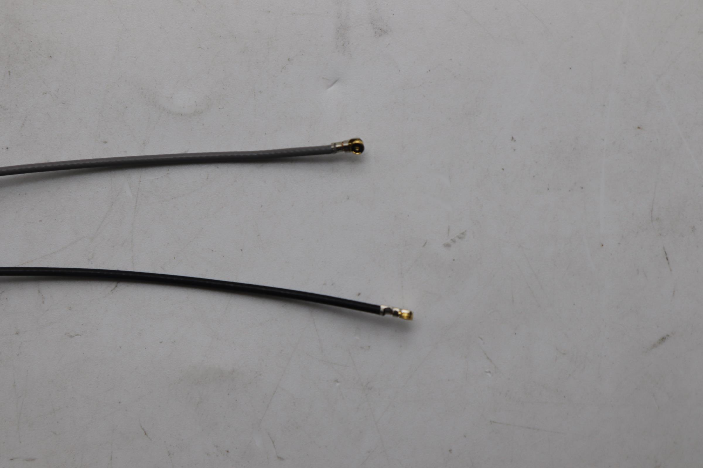 5CB1S90661 - Original Lenovo Cover L83EY Antenna