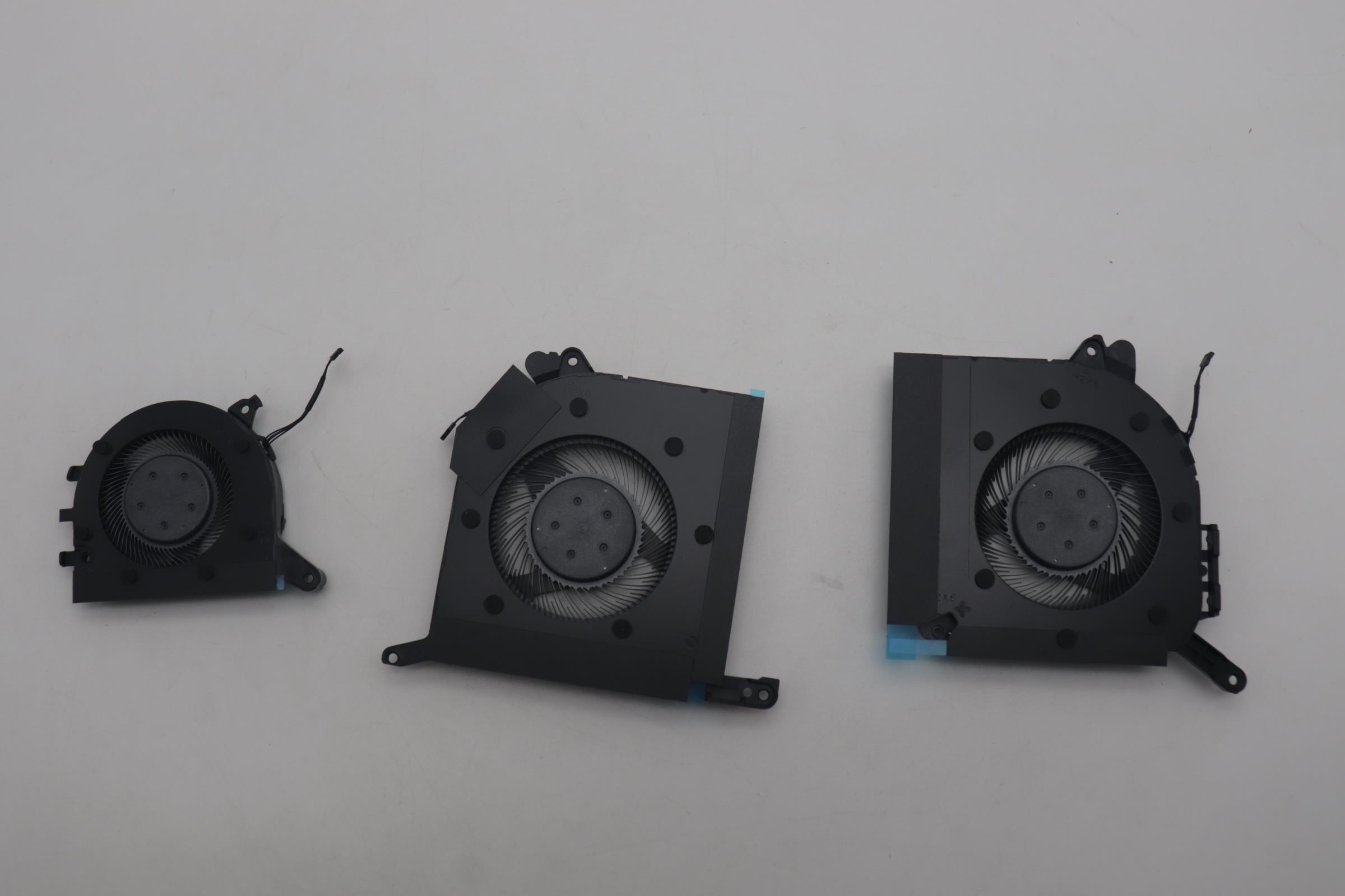 5F10S14138 - Original Lenovo Fan L 83G0 Kit