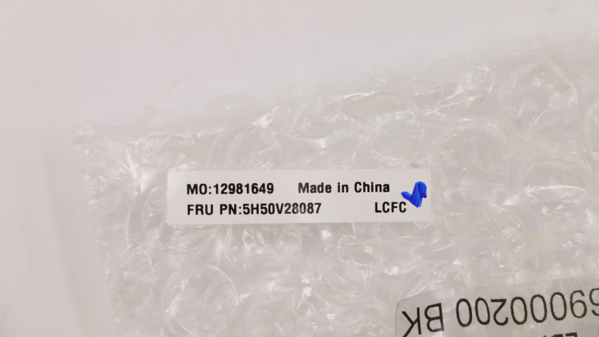 5H50V28087 - Original Lenovo Knockout-1
FRU KIT_HINGE SZS