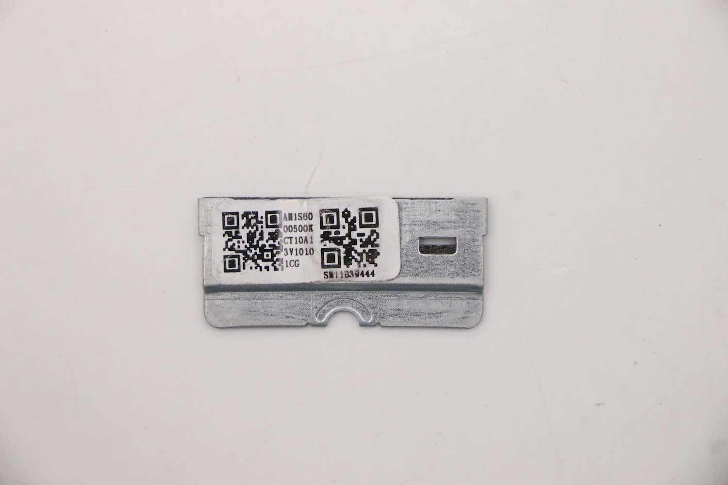 5M11C16744 - Original Lenovo GTU02_M2_3052_bkt_assy