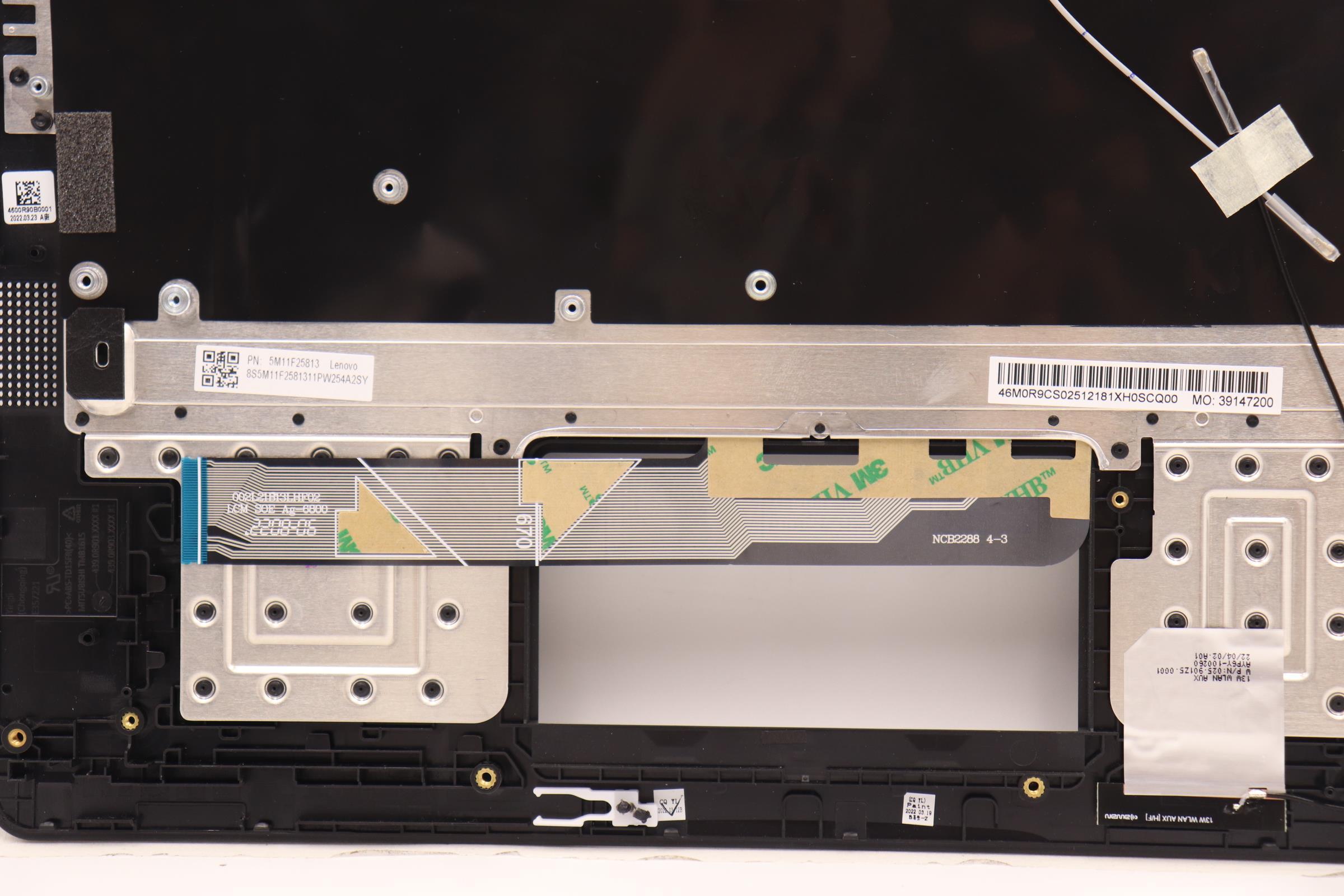 5M11F25813 - Original Lenovo Keyboard with Painting Upper Case (Palmrest), English, WFC, Black, with WLAN antenna