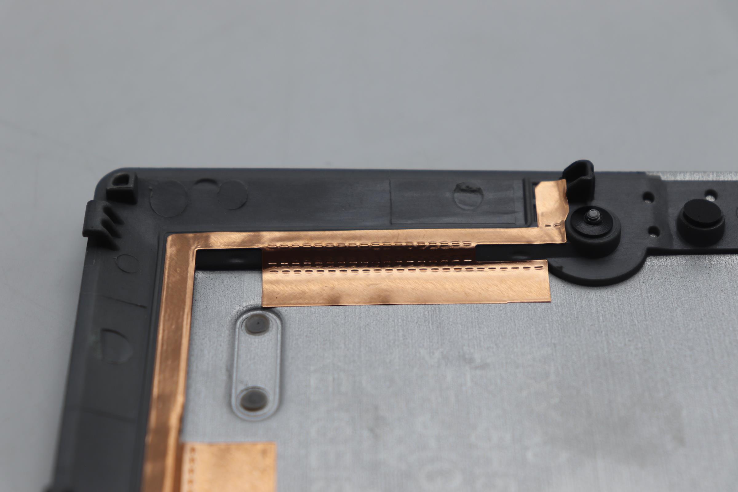 5M11N61076 - Original Lenovo MECH_ASM BASE,COVER,WWAN