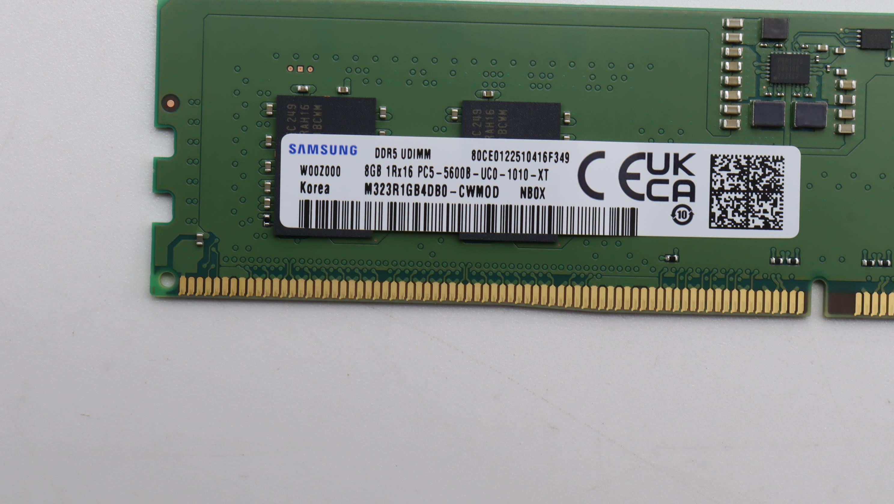 5M30Z71786 - Original Lenovo MEMORY UDIMM,8GB,DDR5,5600,Samsung