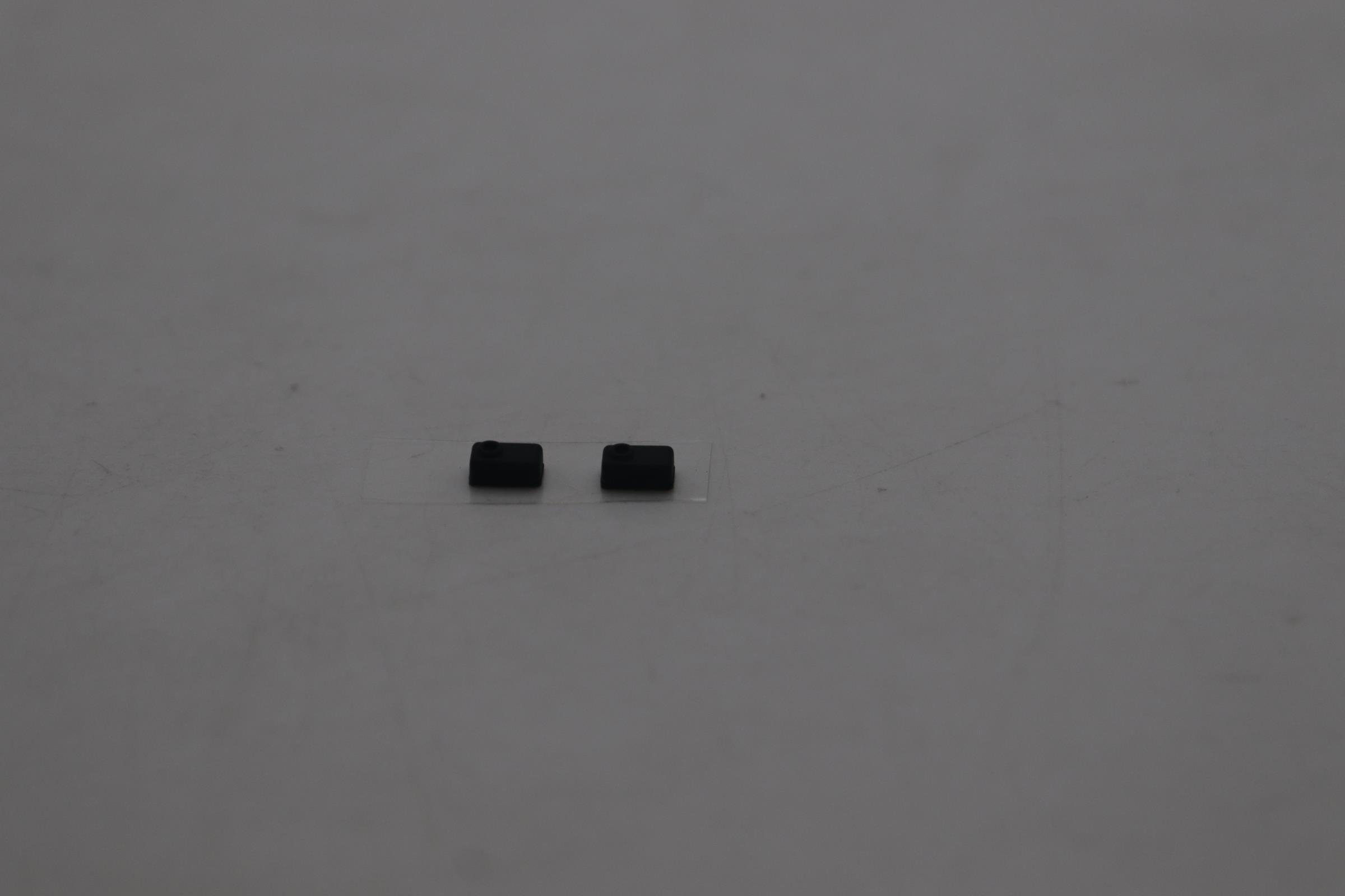 5R60S37282 - Original Lenovo RUBBER L 83G0 MIC RUBBER(L+R)