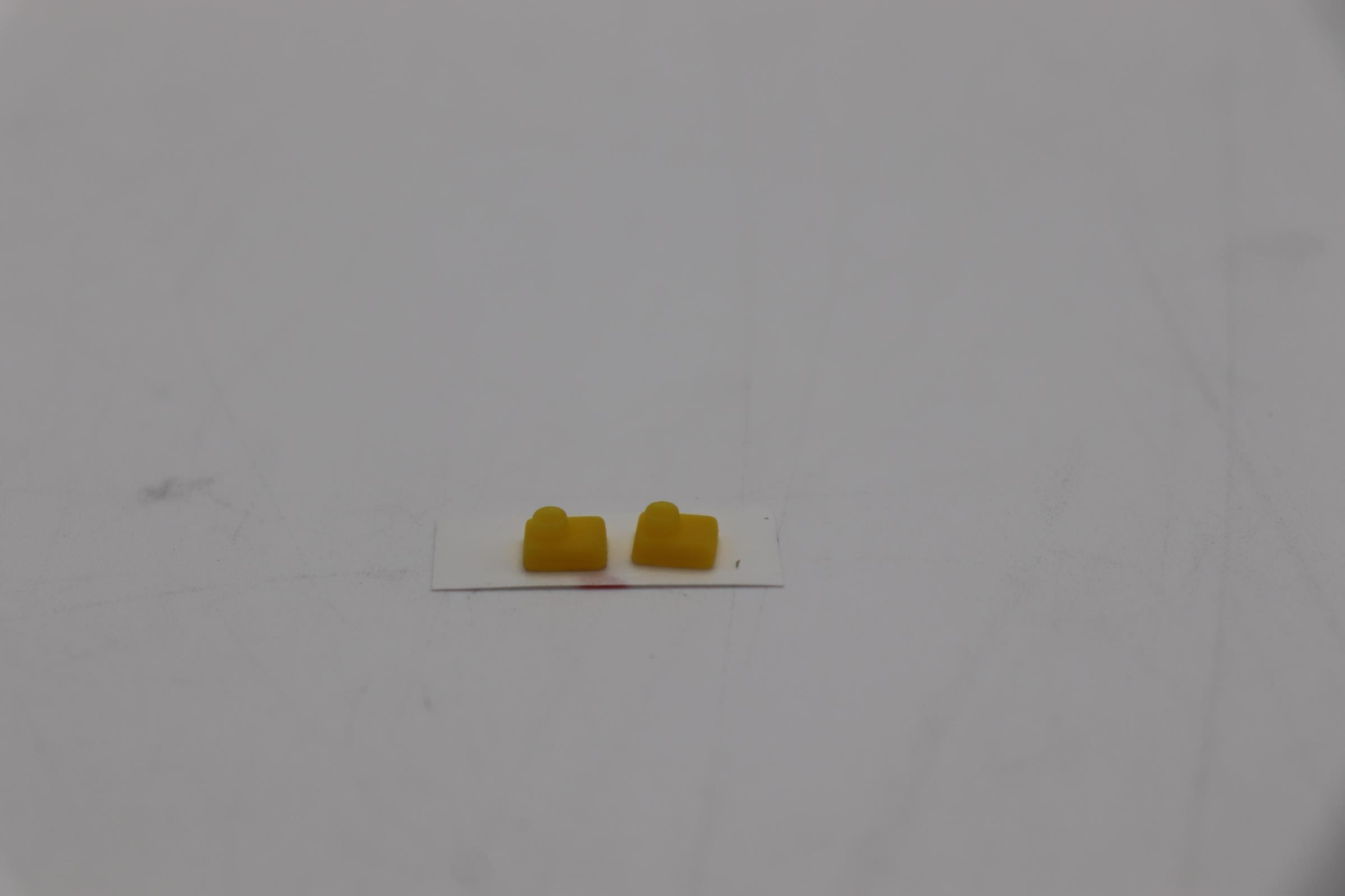 5R60S37329 - Original Lenovo RUBBER Mic Rubber W 21SG L+R IR