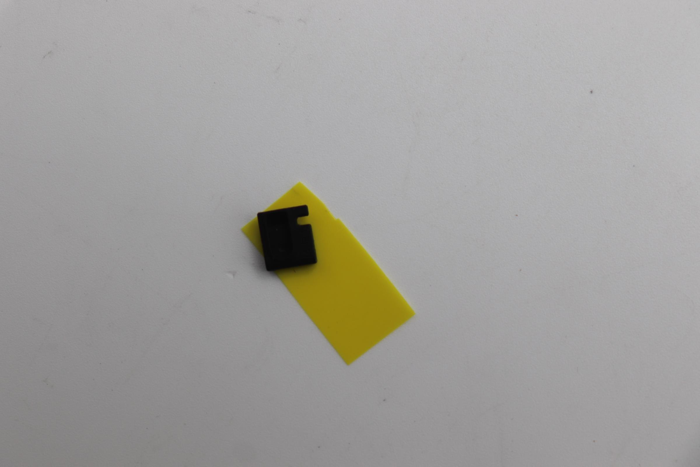 5R60S37335 - Original Lenovo RUBBER RUBBER L 83K6(L+R)IR