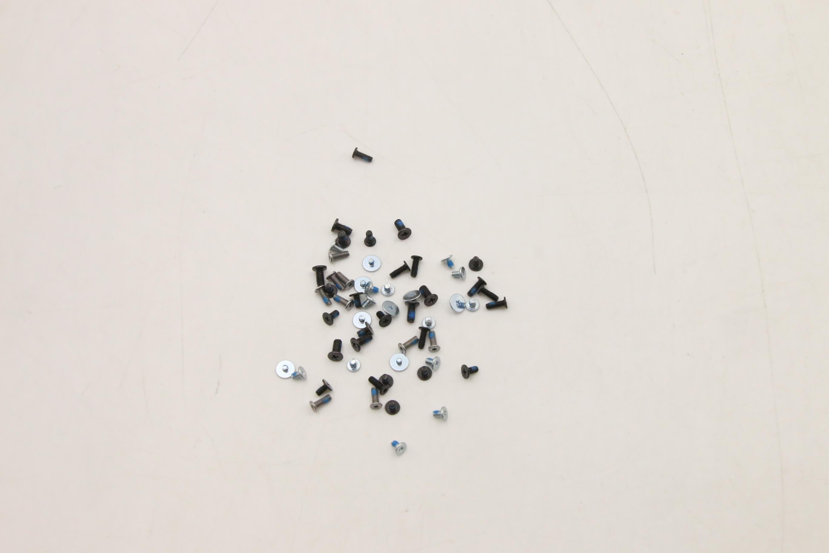 5S10S35388 - Original Lenovo SCREW Screw Pack H 82T3