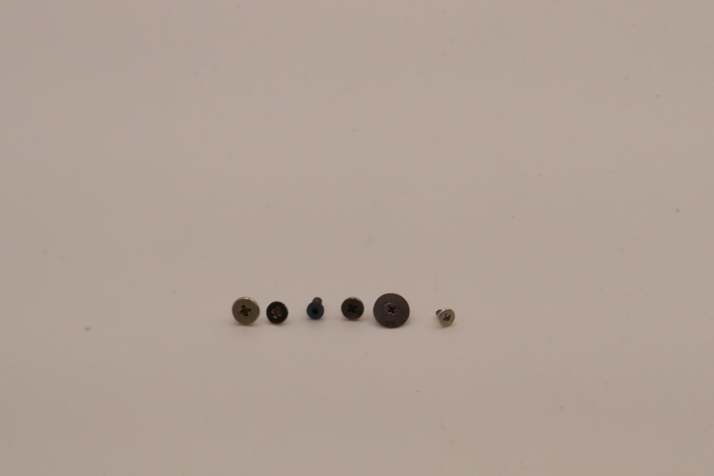 5S10S35526 - Original Lenovo SCREW Screw Pack C 83B2