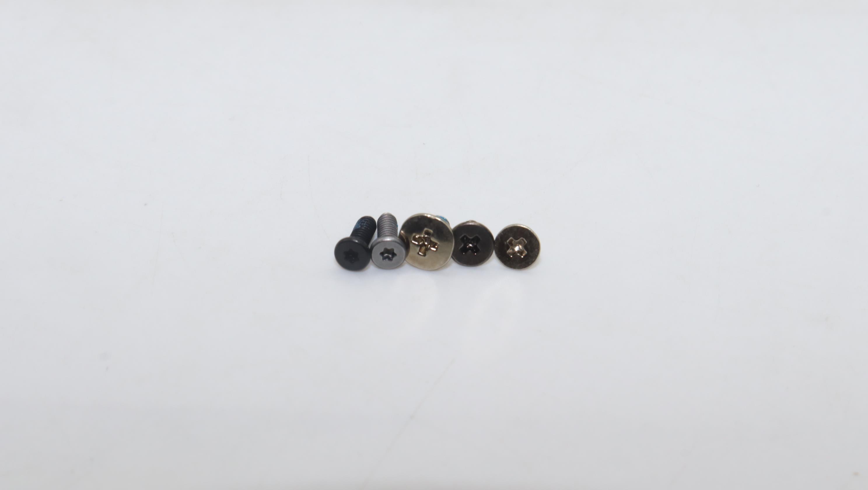 5S10S35548 - Original Lenovo SCREW Screw Kits L 82XH