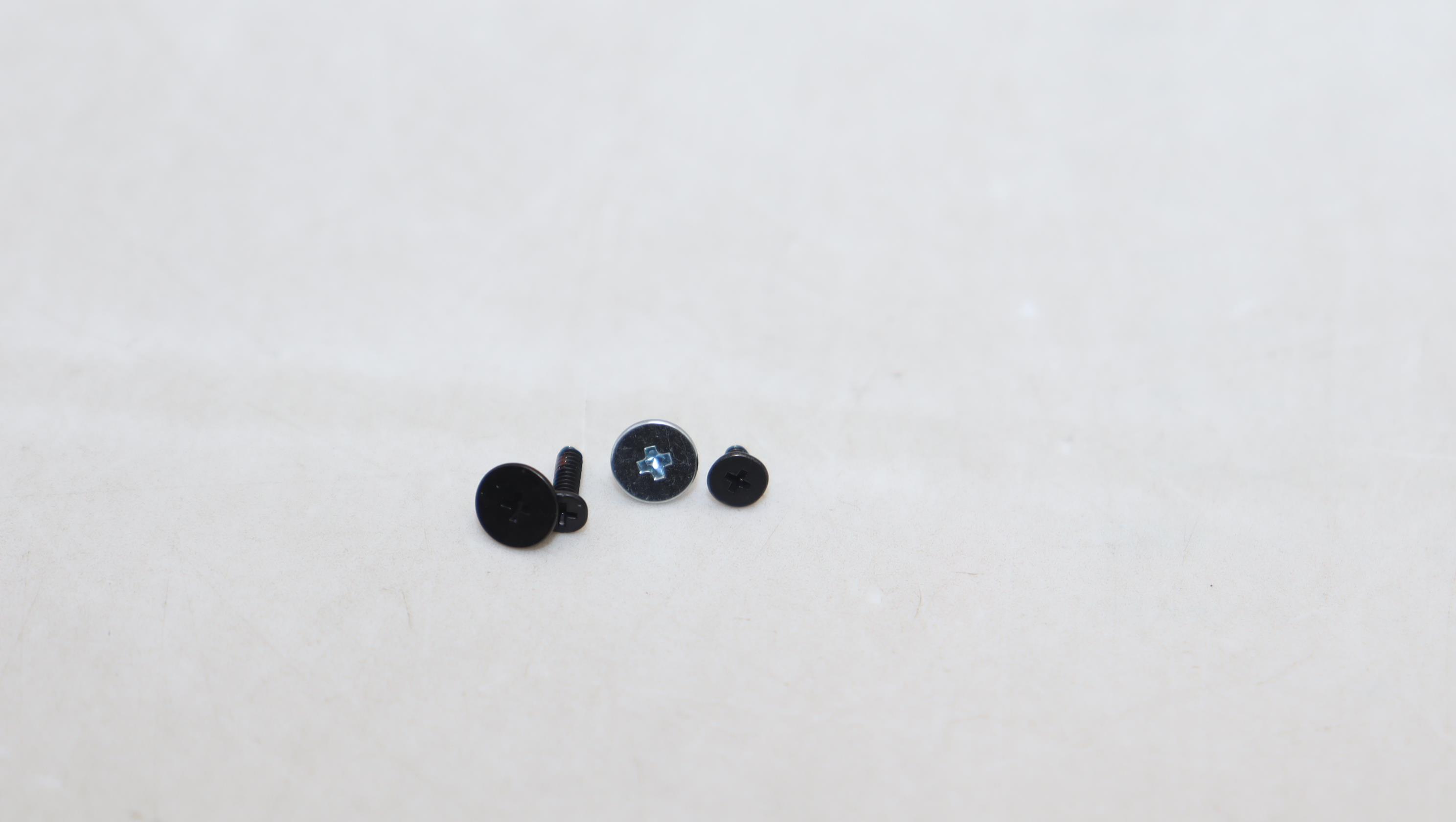5S10S35625 - Original Lenovo SCREW Screw Pack WT 83E1
