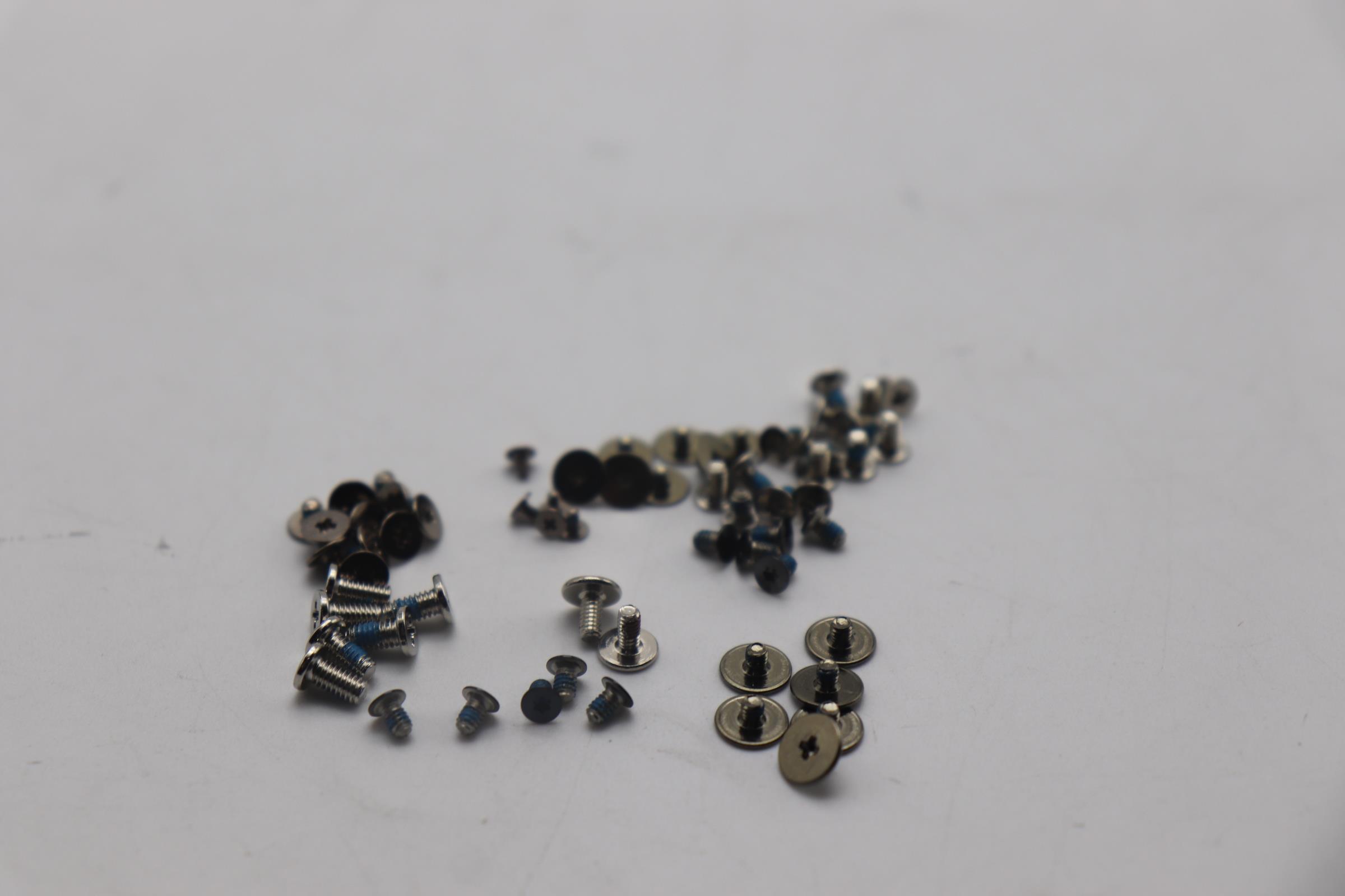 5S10S35756 - Original Lenovo Screw kit C 83KF